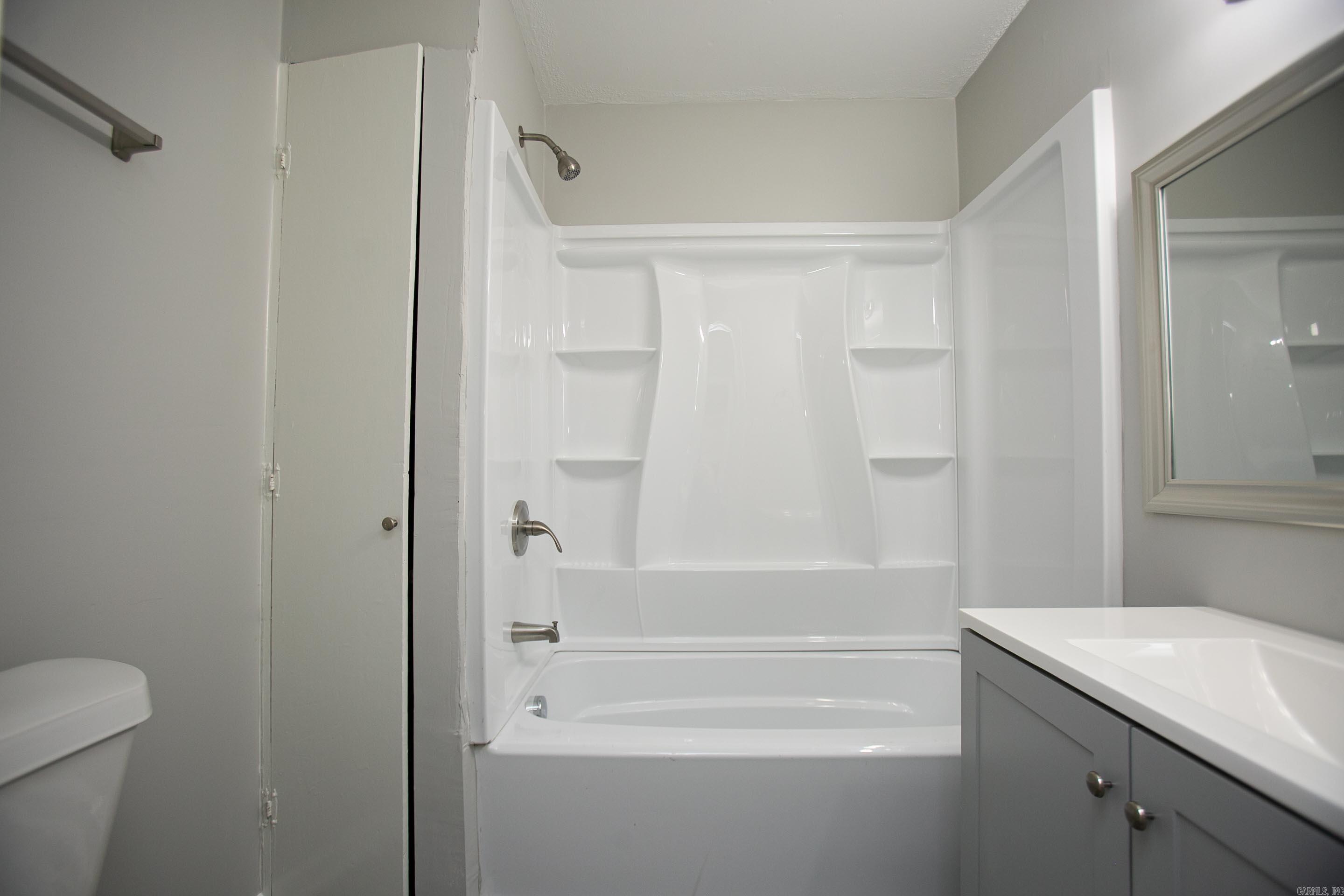 Missouri Pacific - Residential Lease