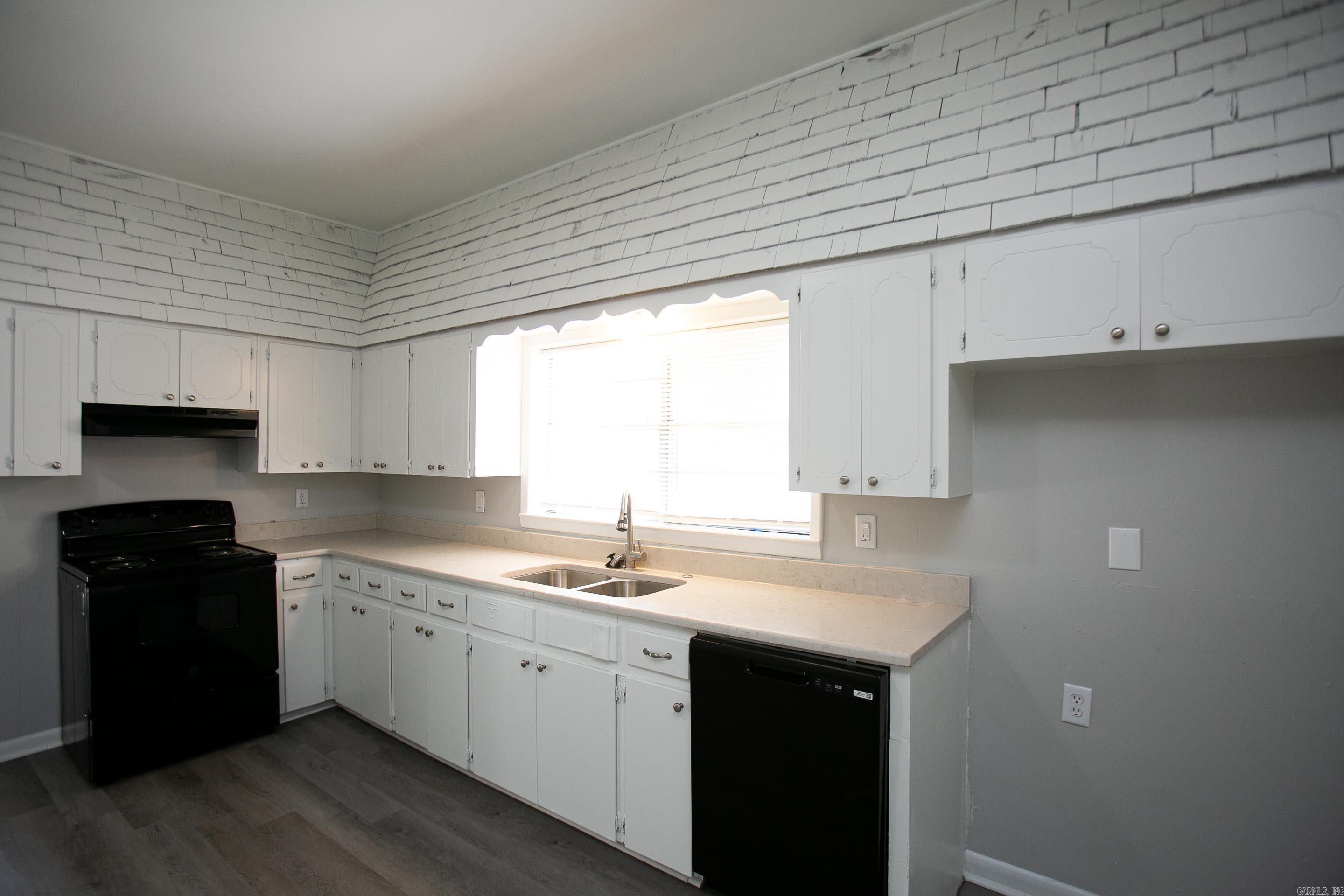 Missouri Pacific - Residential Lease