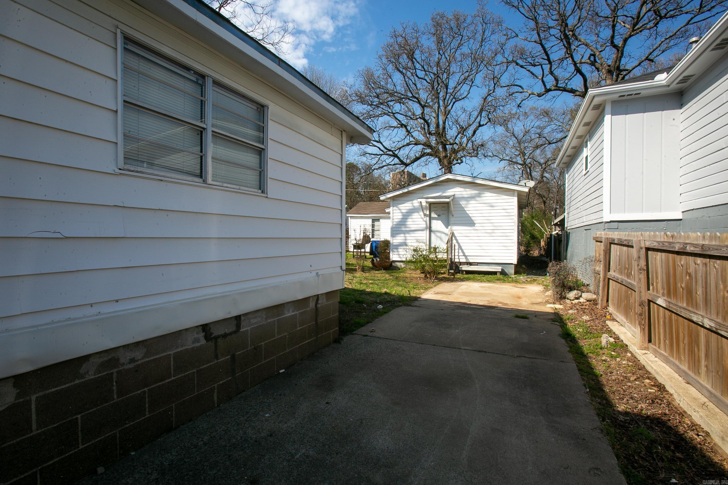 Missouri Pacific - Residential Lease