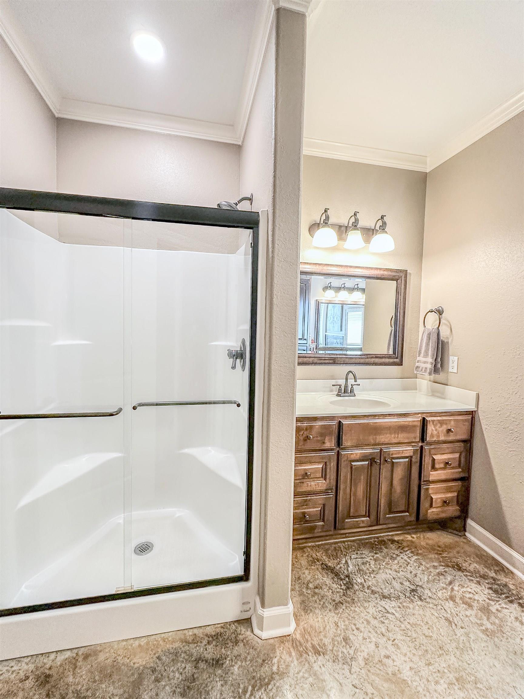 ROLLING HILLS - Residential