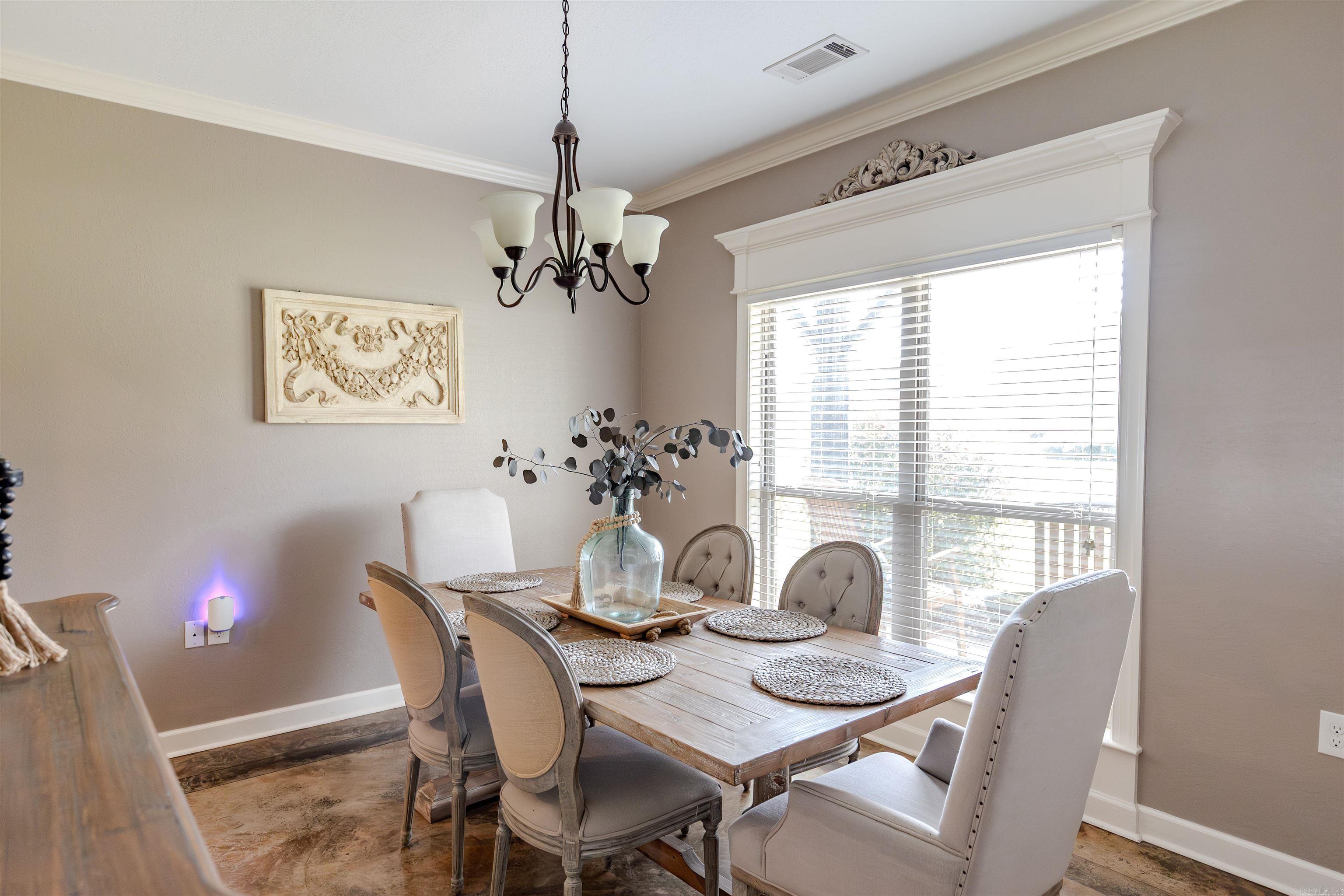 ROLLING HILLS - Residential