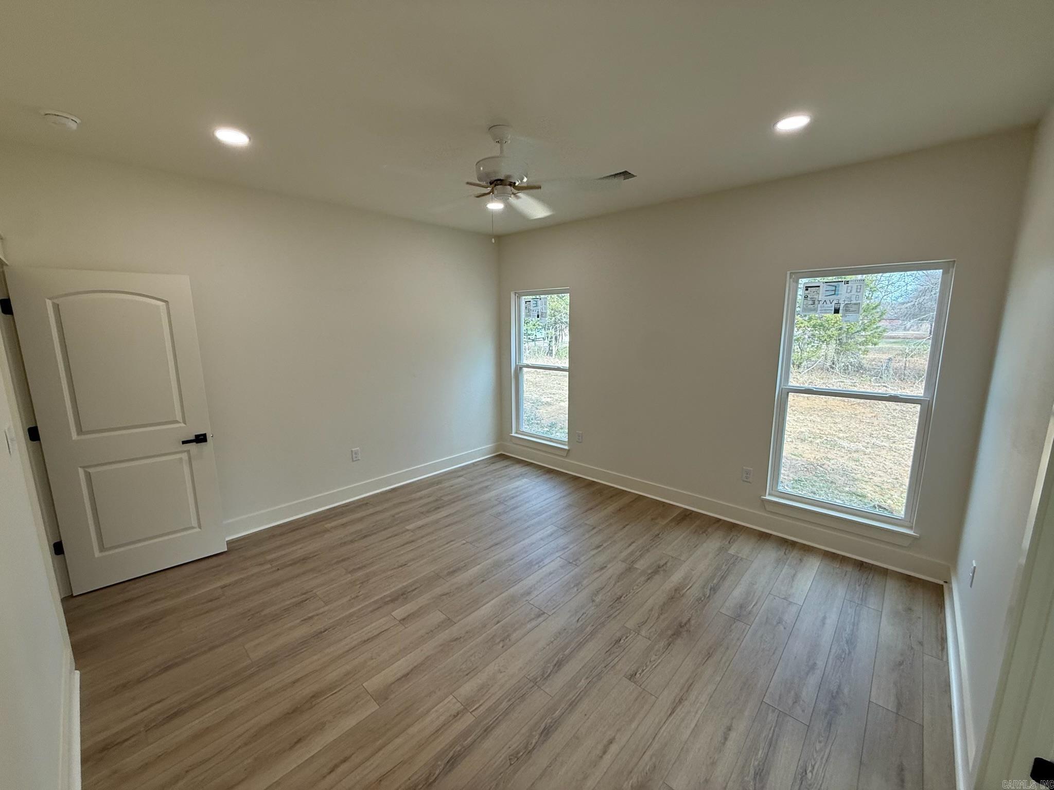 SUNSET LANDING - Residential