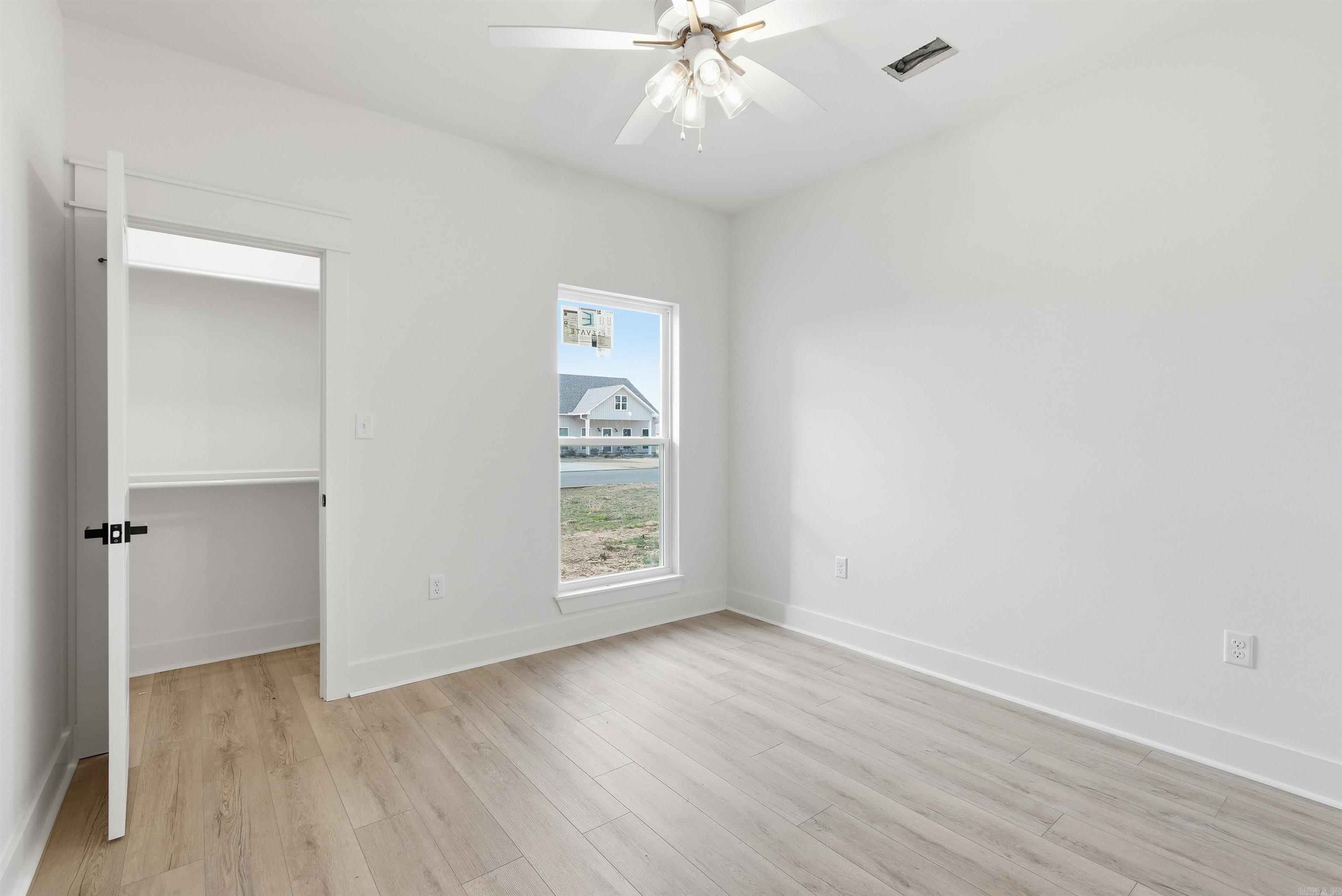 SUNSET LANDING - Residential