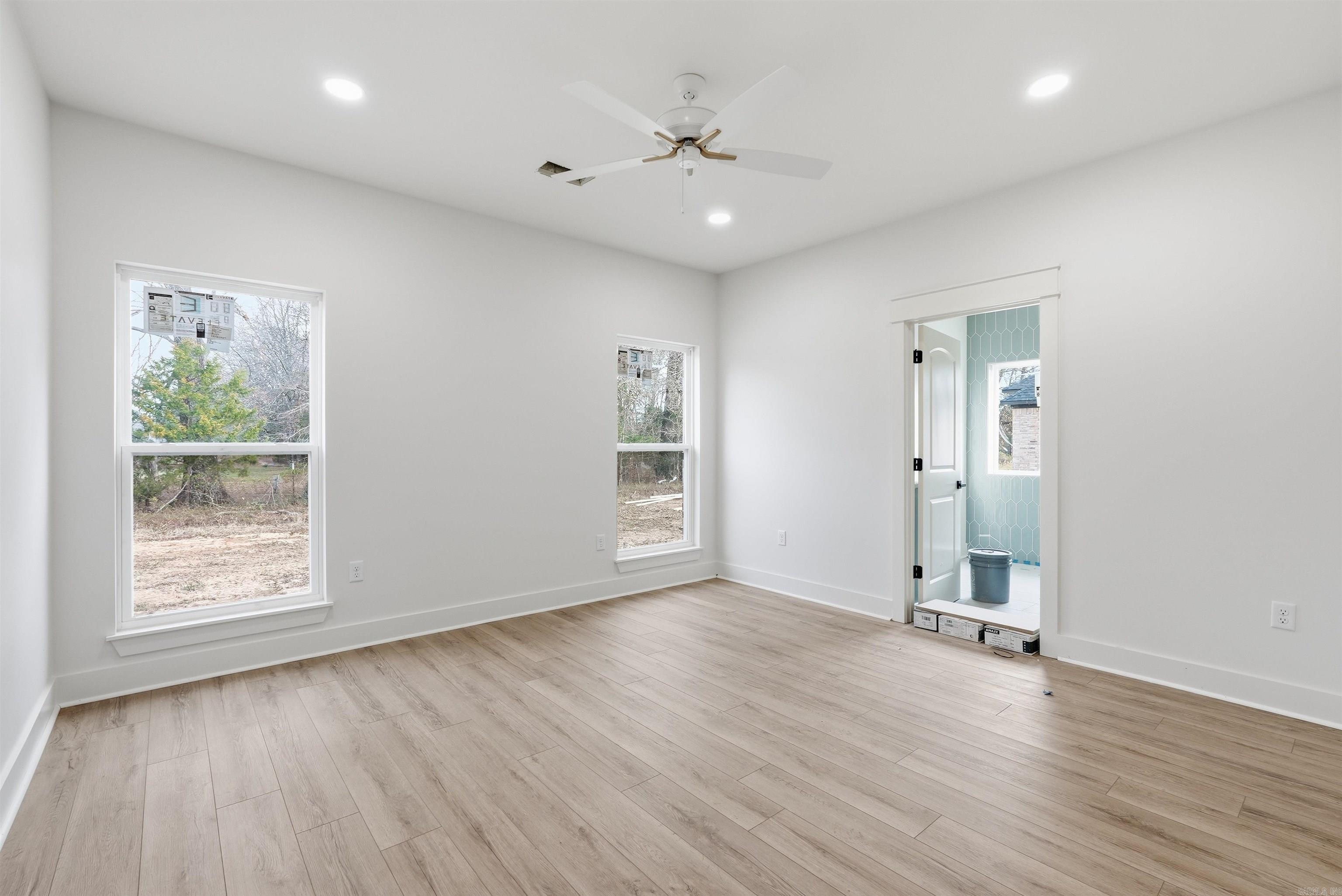 SUNSET LANDING - Residential