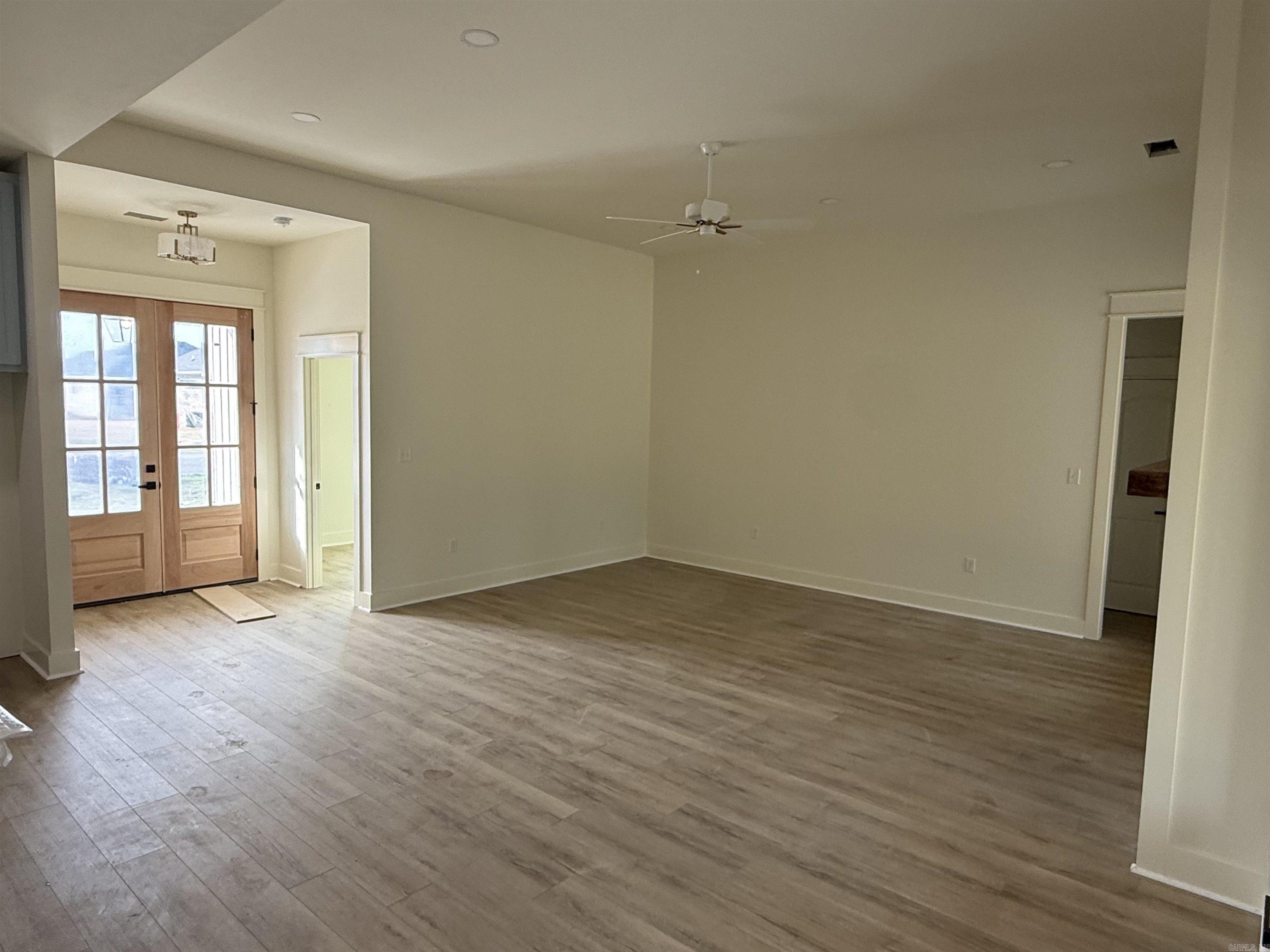 SUNSET LANDING - Residential