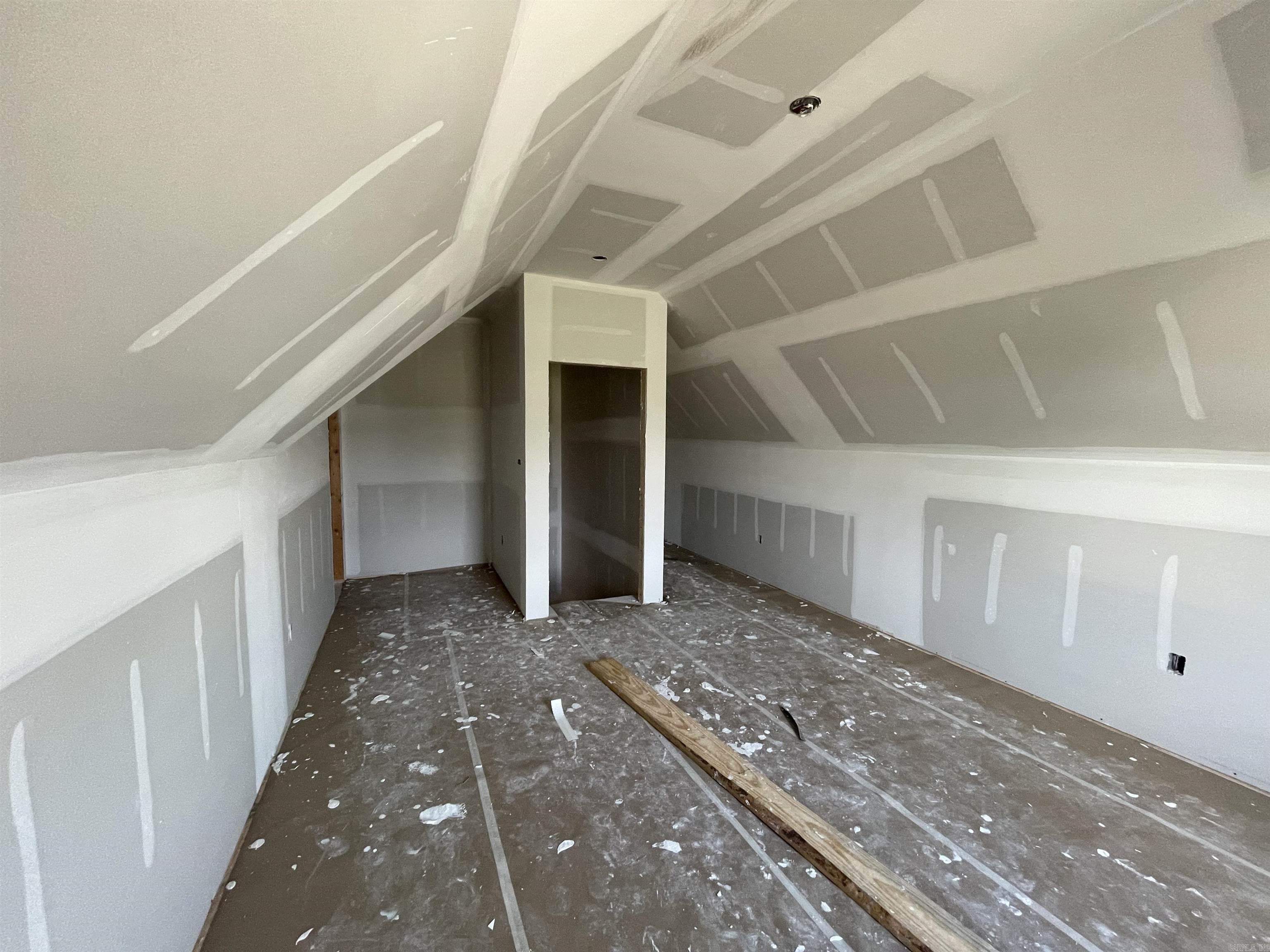 SUNSET LANDING - Residential