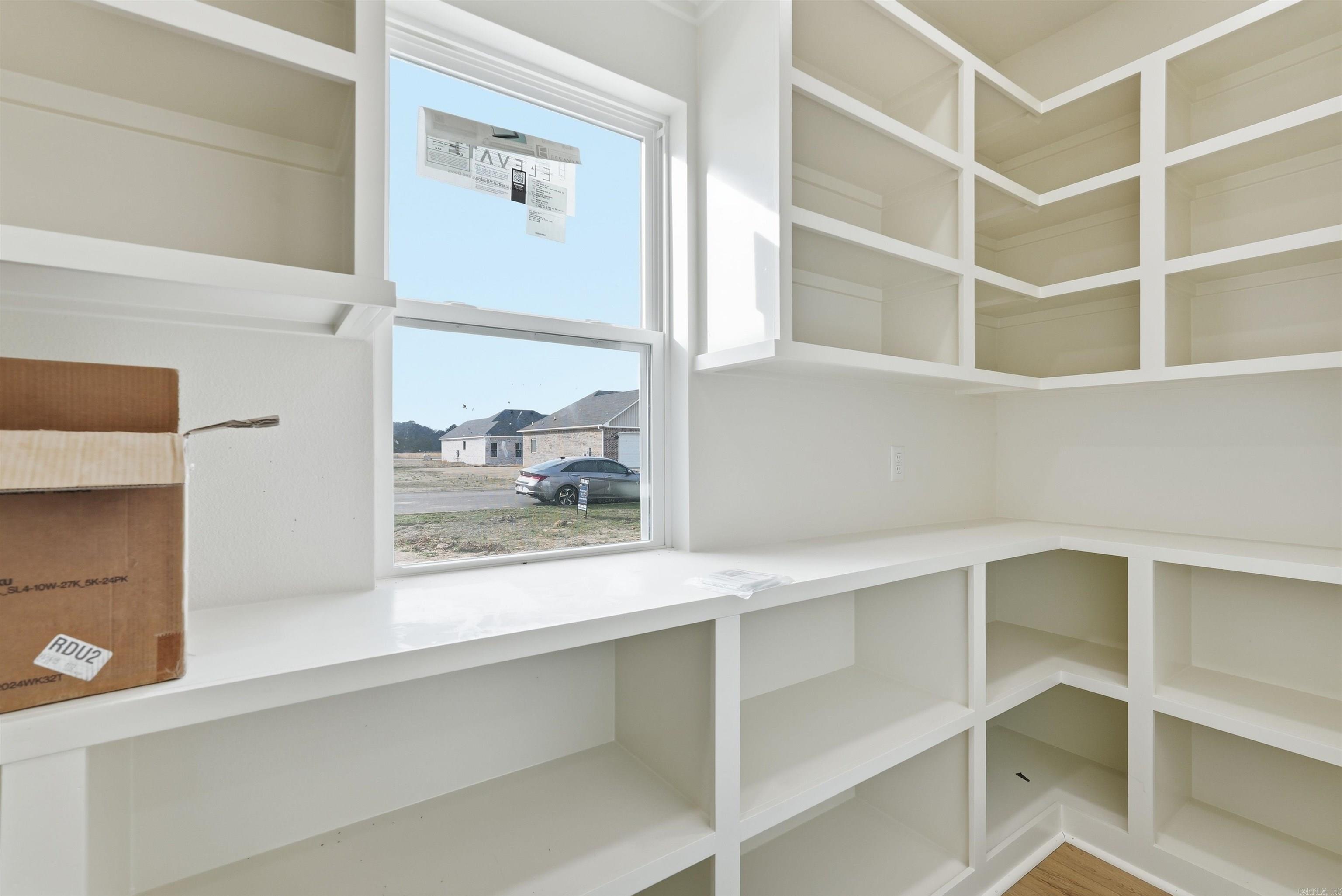 SUNSET LANDING - Residential