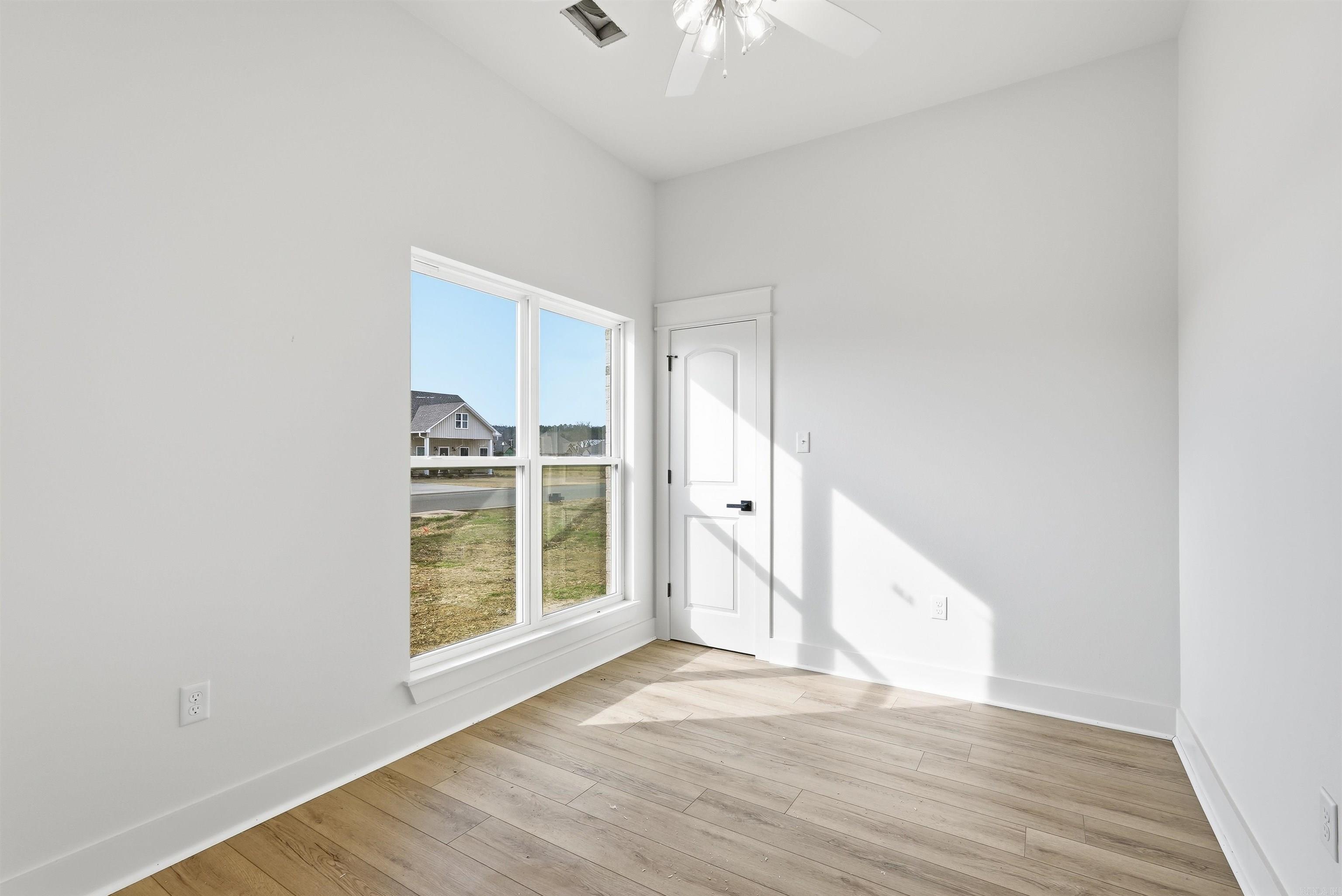 SUNSET LANDING - Residential