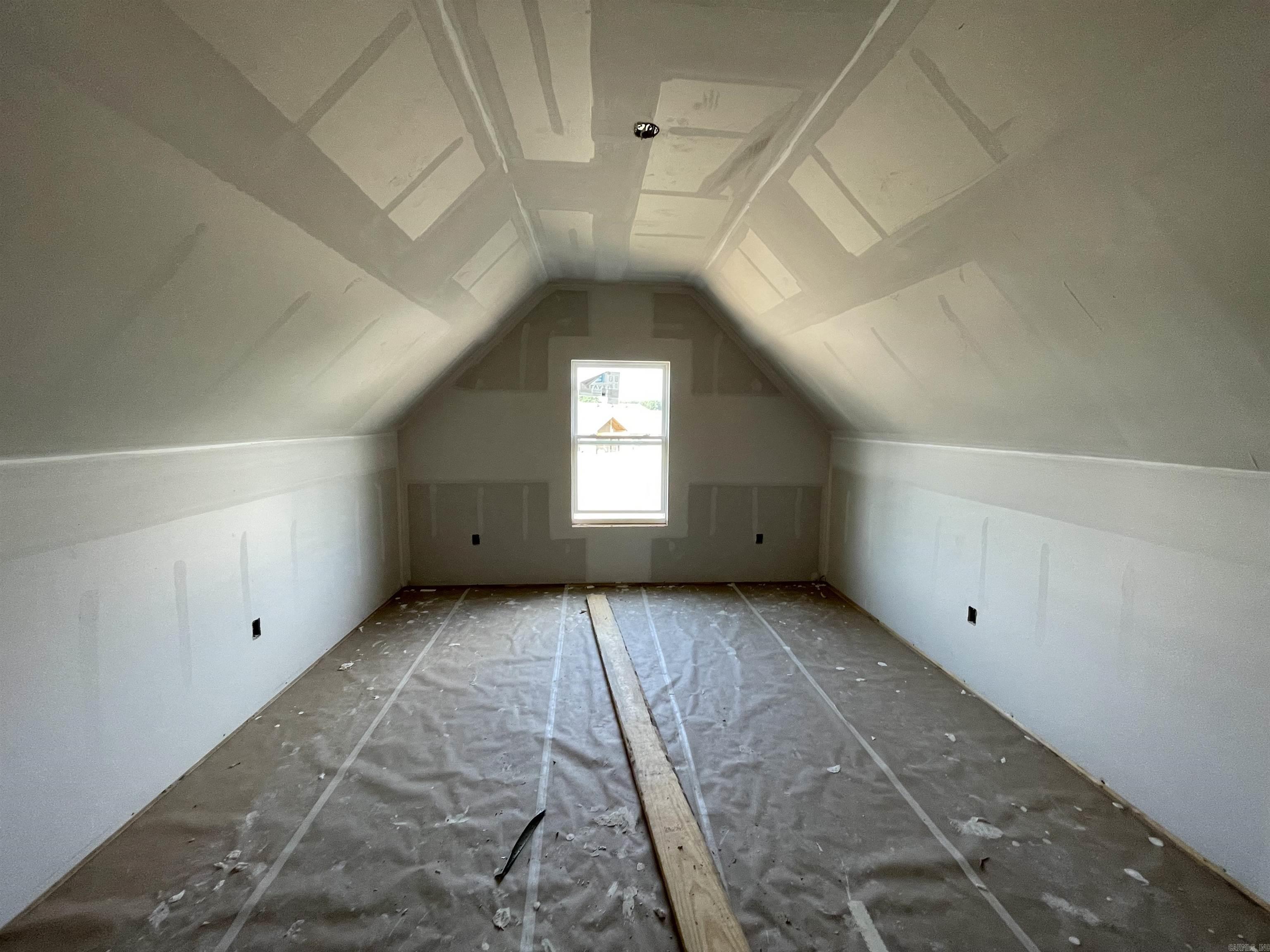 SUNSET LANDING - Residential