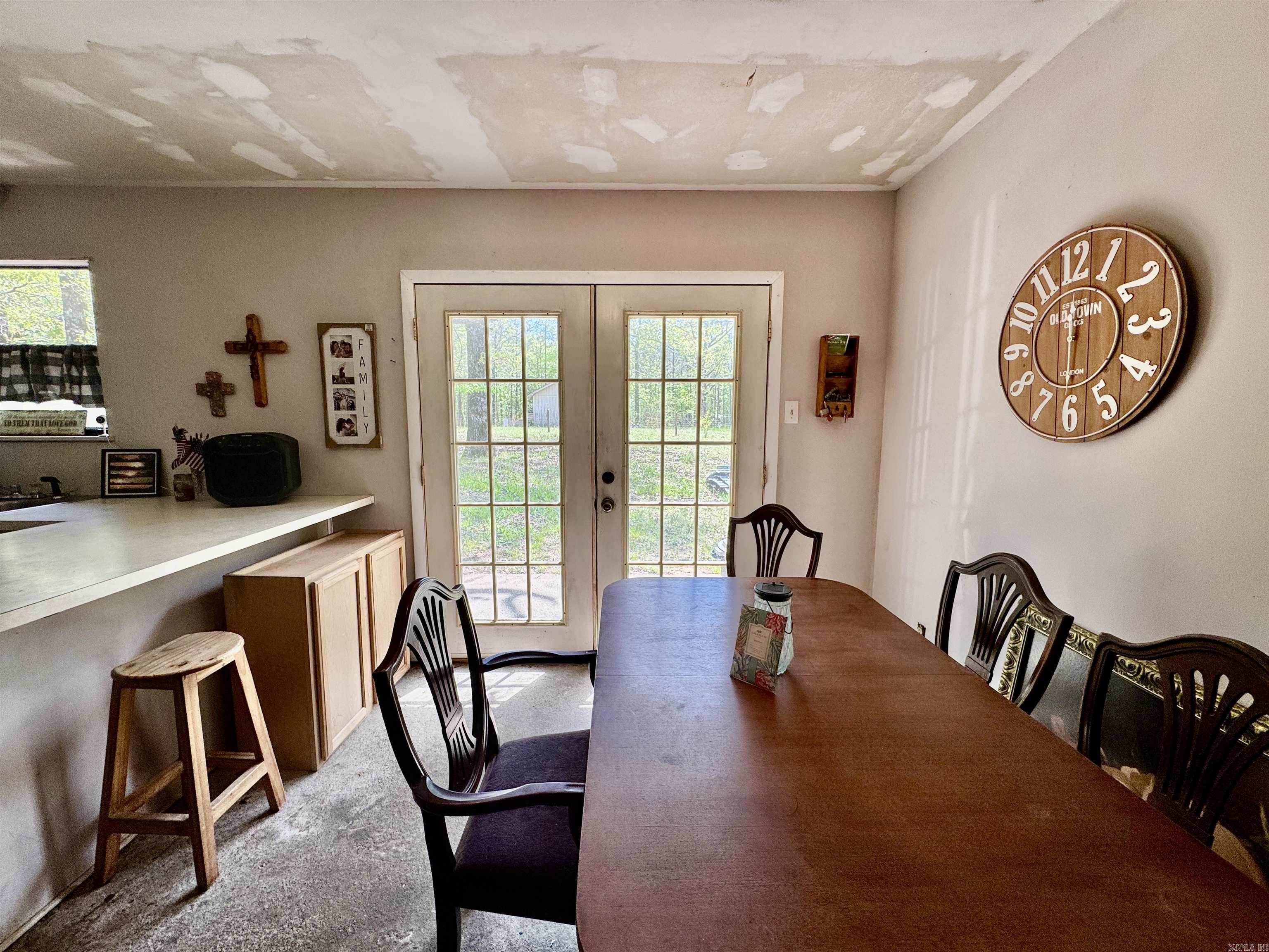 ROLLING OAKS - Residential