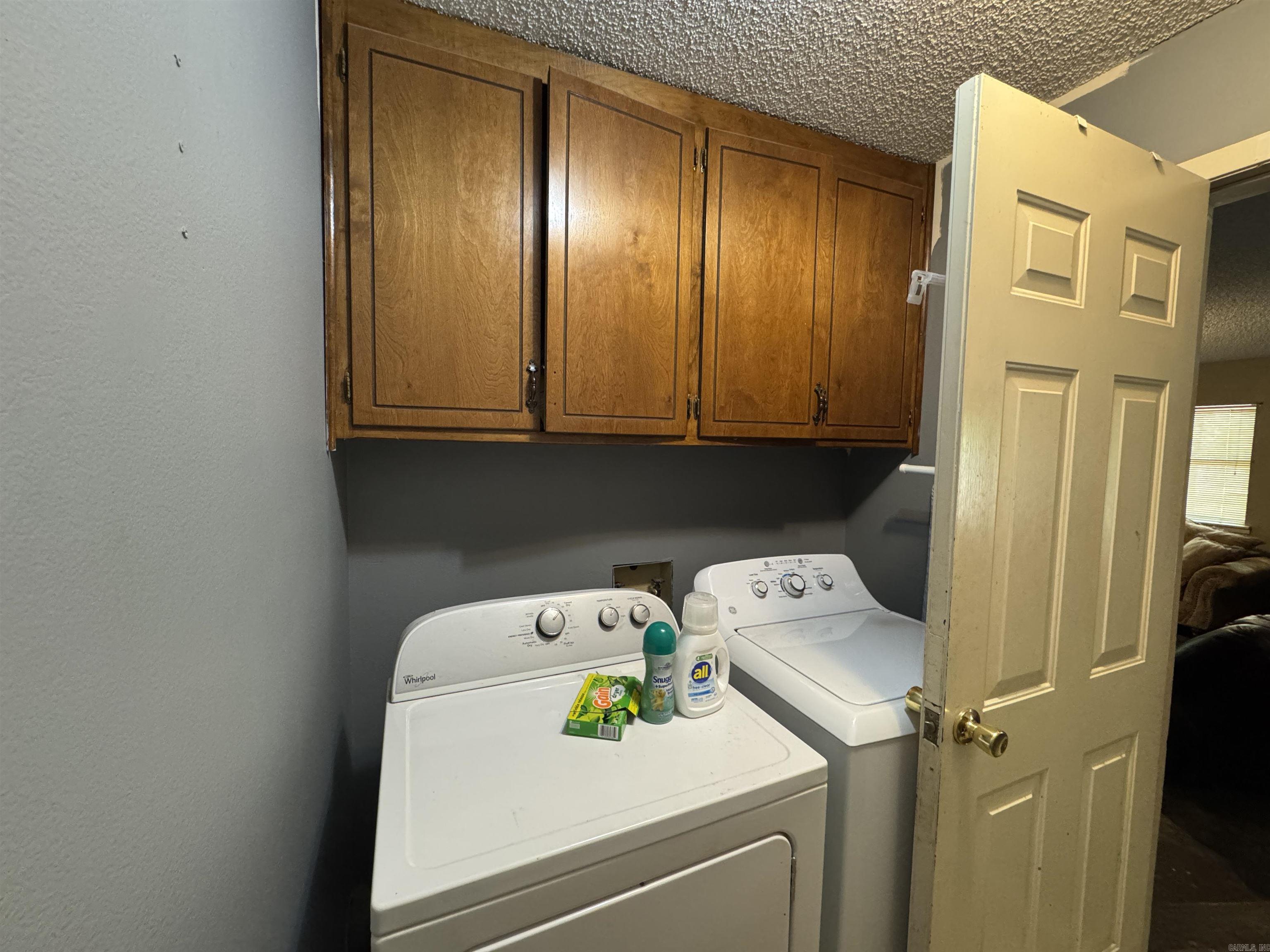 ROLLING OAKS - Residential