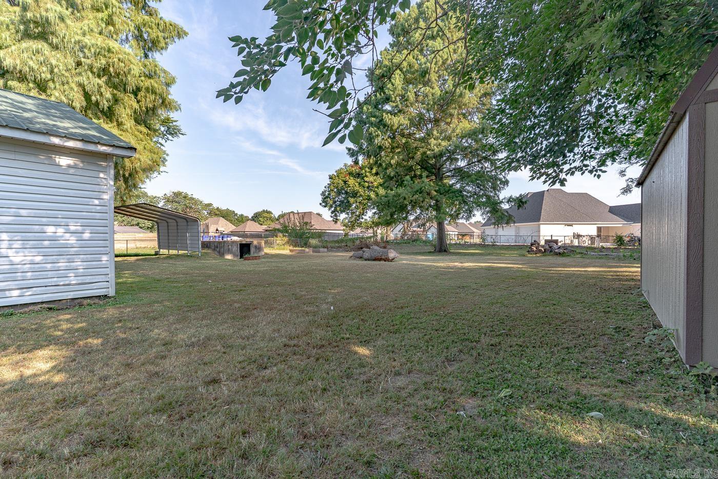 J M CARUTHERS ADD - Residential