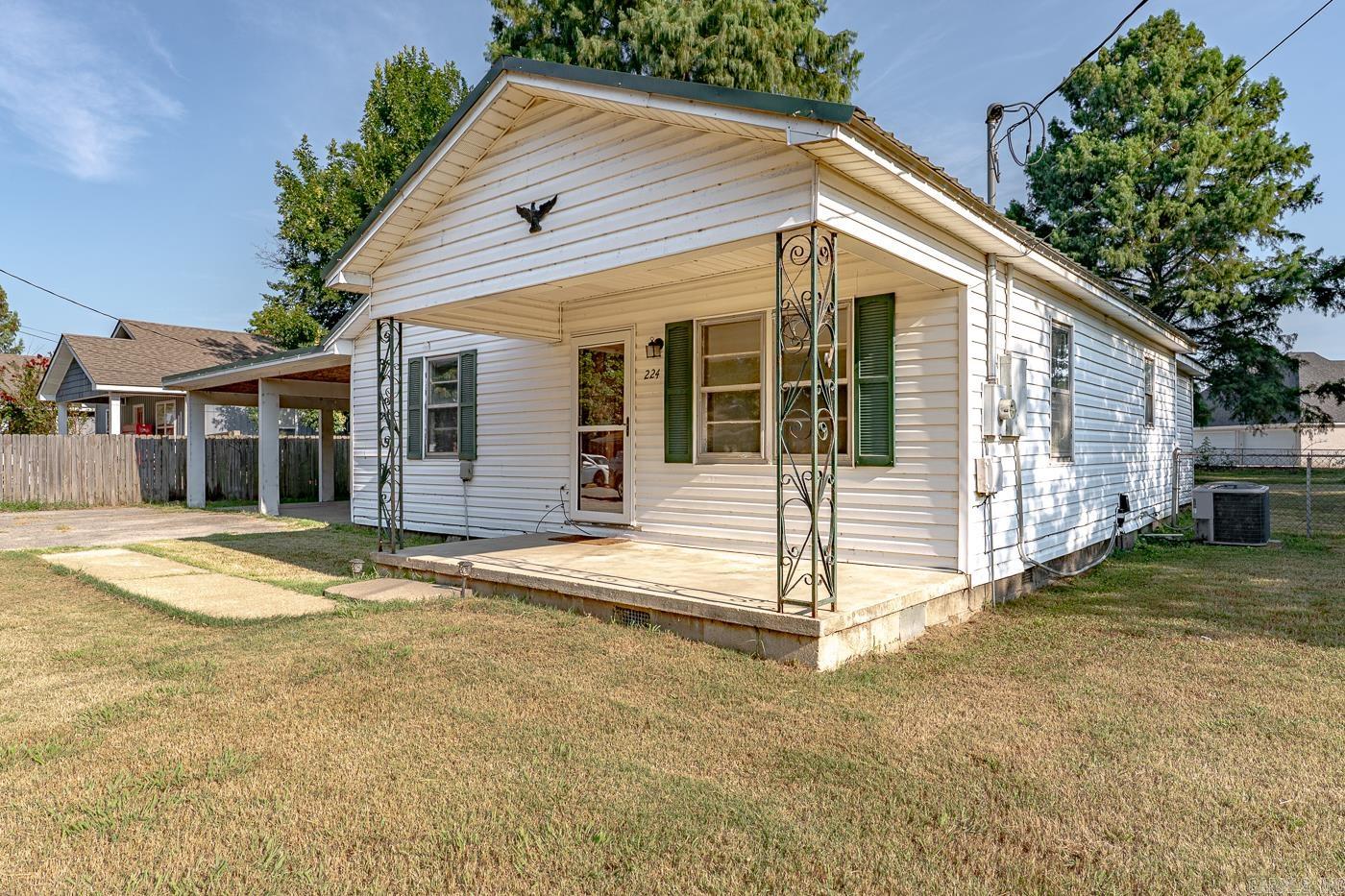 J M CARUTHERS ADD - Residential