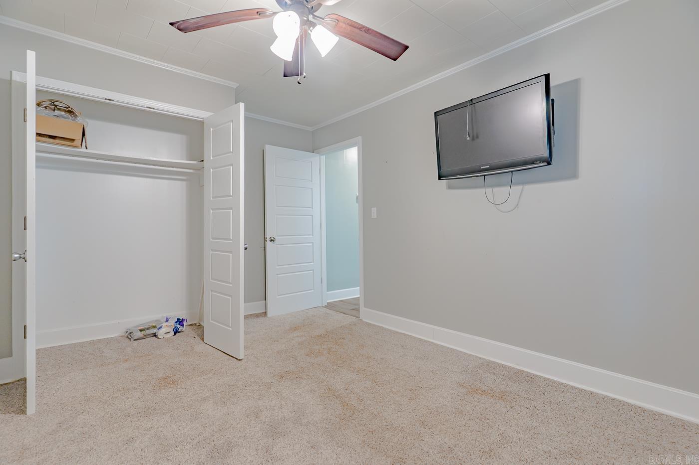 J M CARUTHERS ADD - Residential