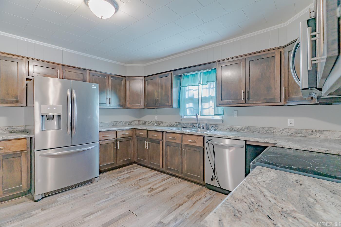 J M CARUTHERS ADD - Residential
