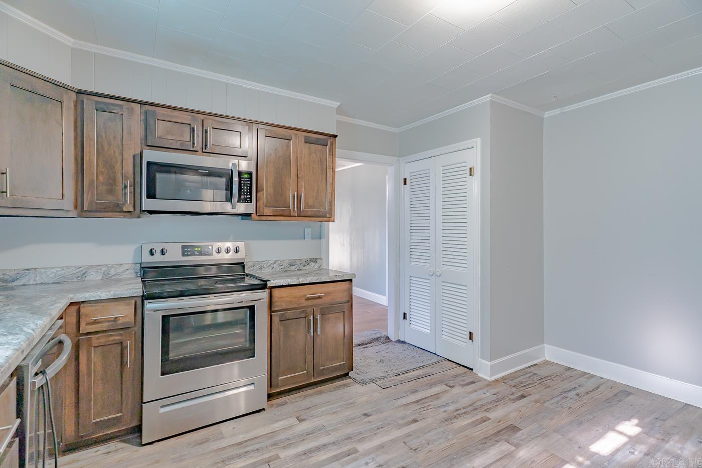 J M CARUTHERS ADD - Residential