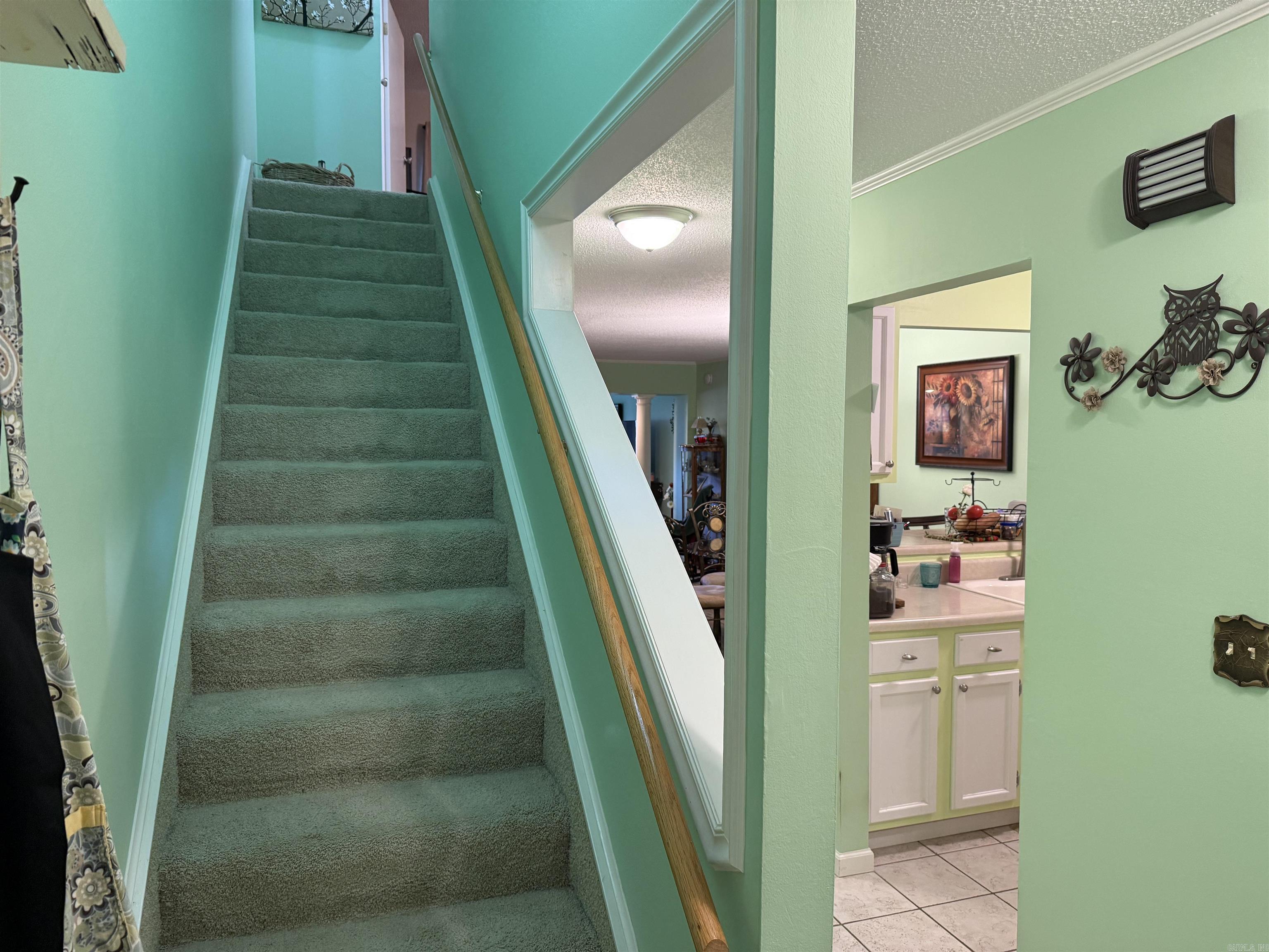 LAKEWOOD HILLS CONDO - Residential