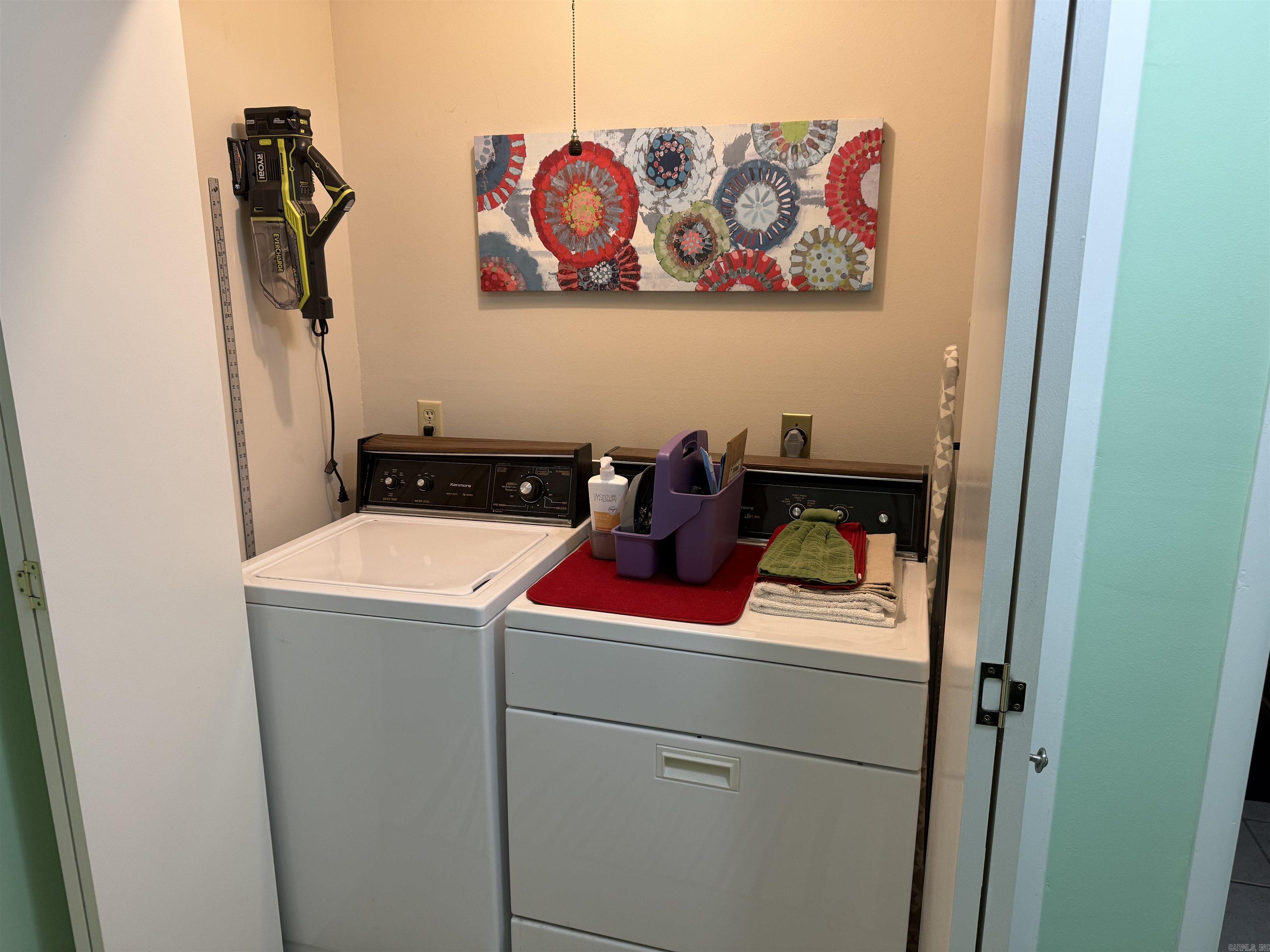 LAKEWOOD HILLS CONDO - Residential