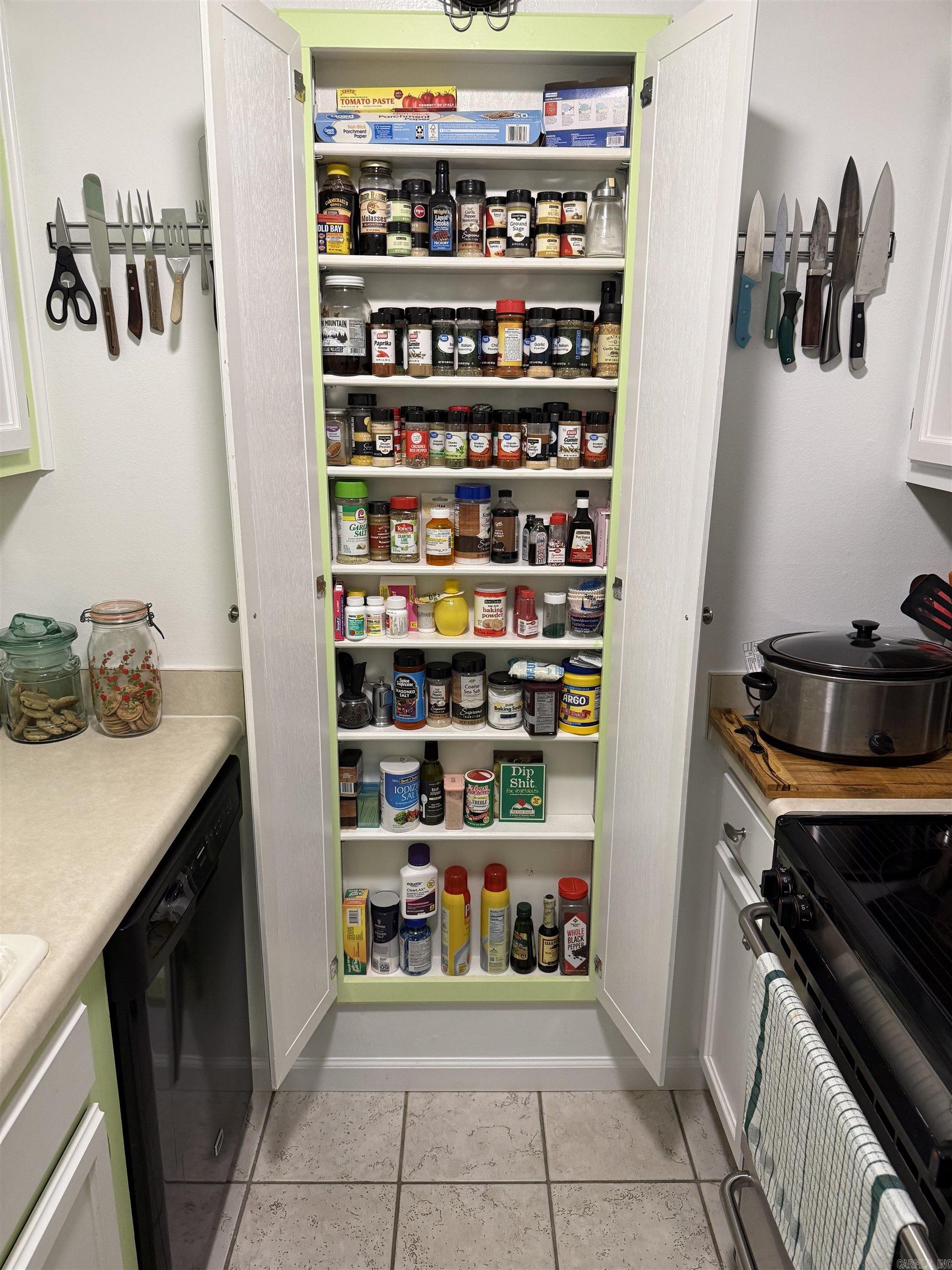 LAKEWOOD HILLS CONDO - Residential