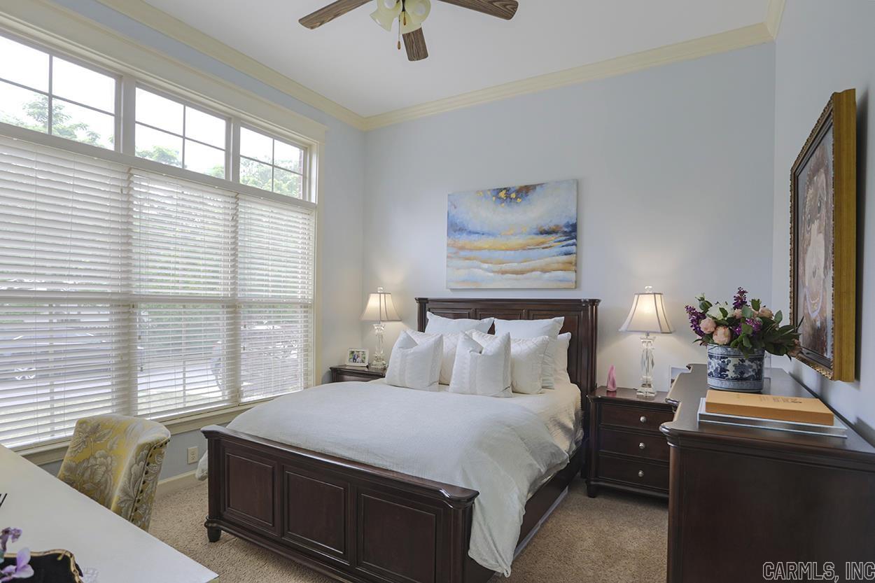 GLEN ABBEY COURT - Residential