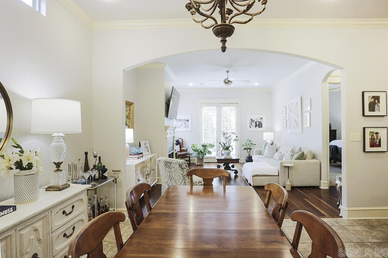 GLEN ABBEY COURT - Residential