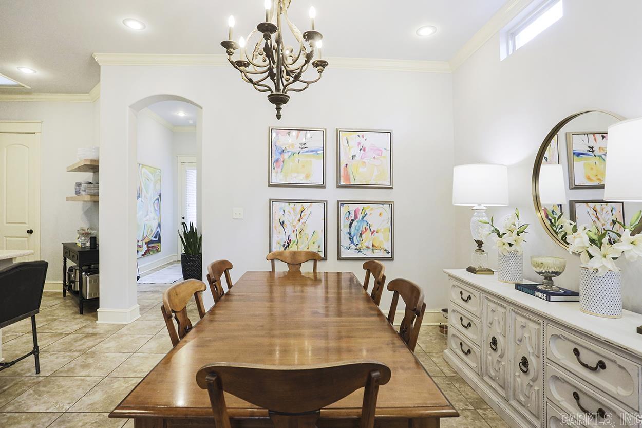 GLEN ABBEY COURT - Residential