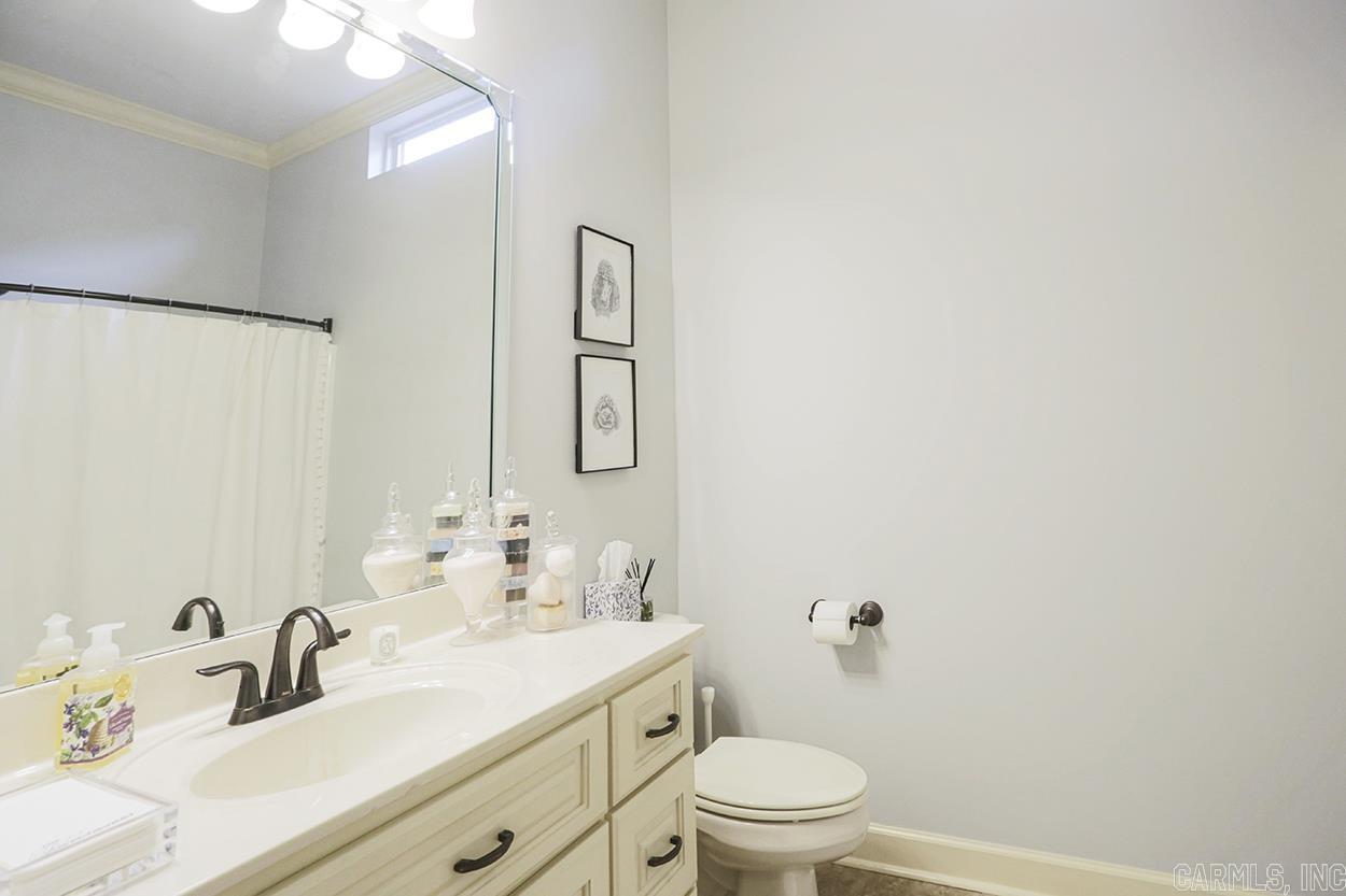 GLEN ABBEY COURT - Residential