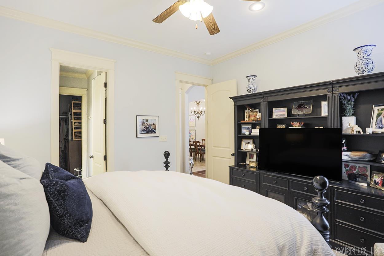 GLEN ABBEY COURT - Residential