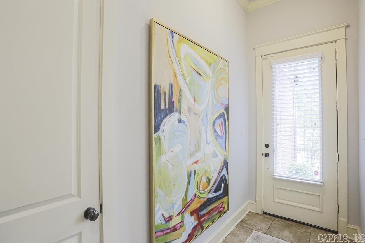 GLEN ABBEY COURT - Residential