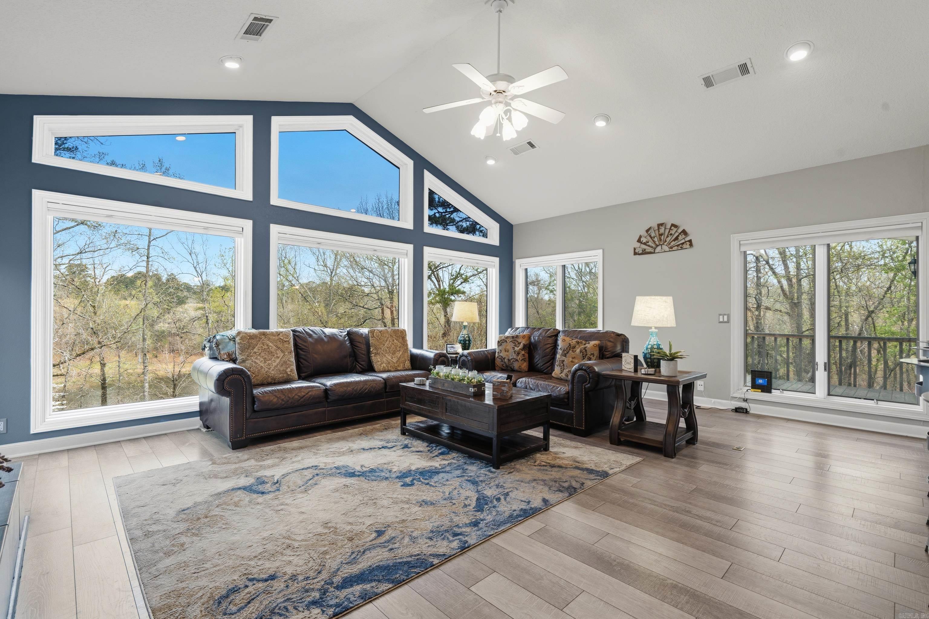 Isabella - Residential