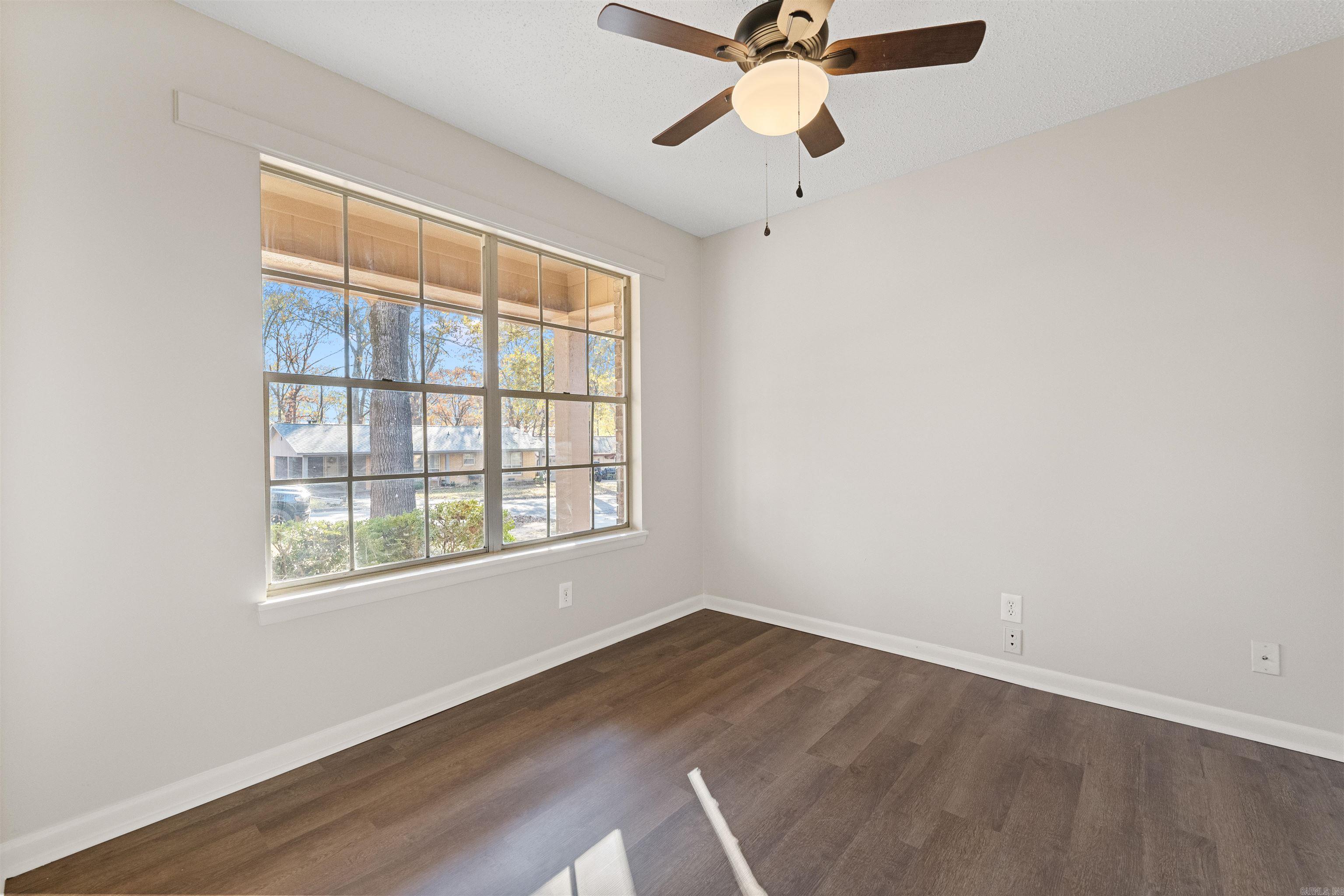 NORTH HILLS MANOR - Residential