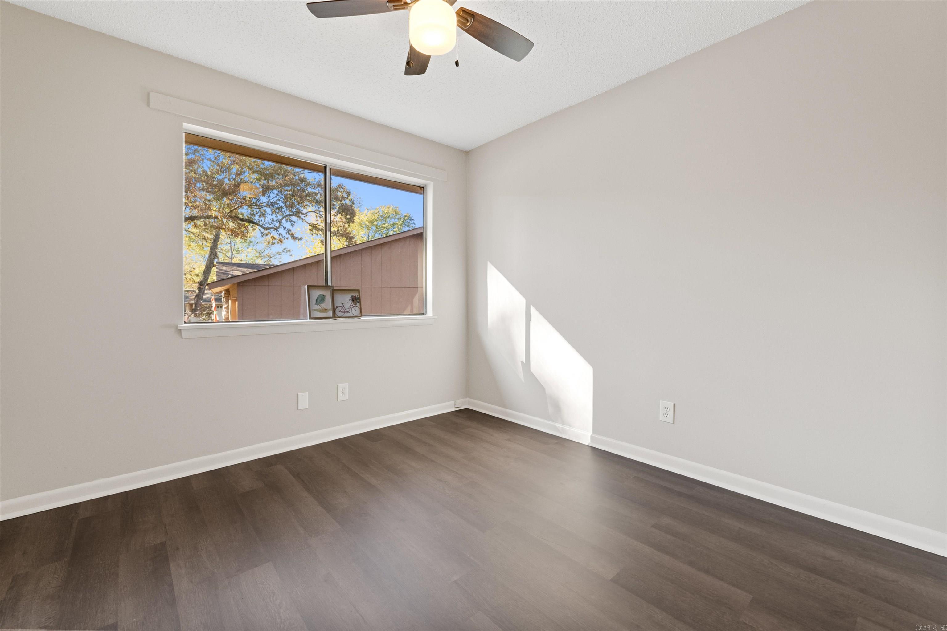 NORTH HILLS MANOR - Residential