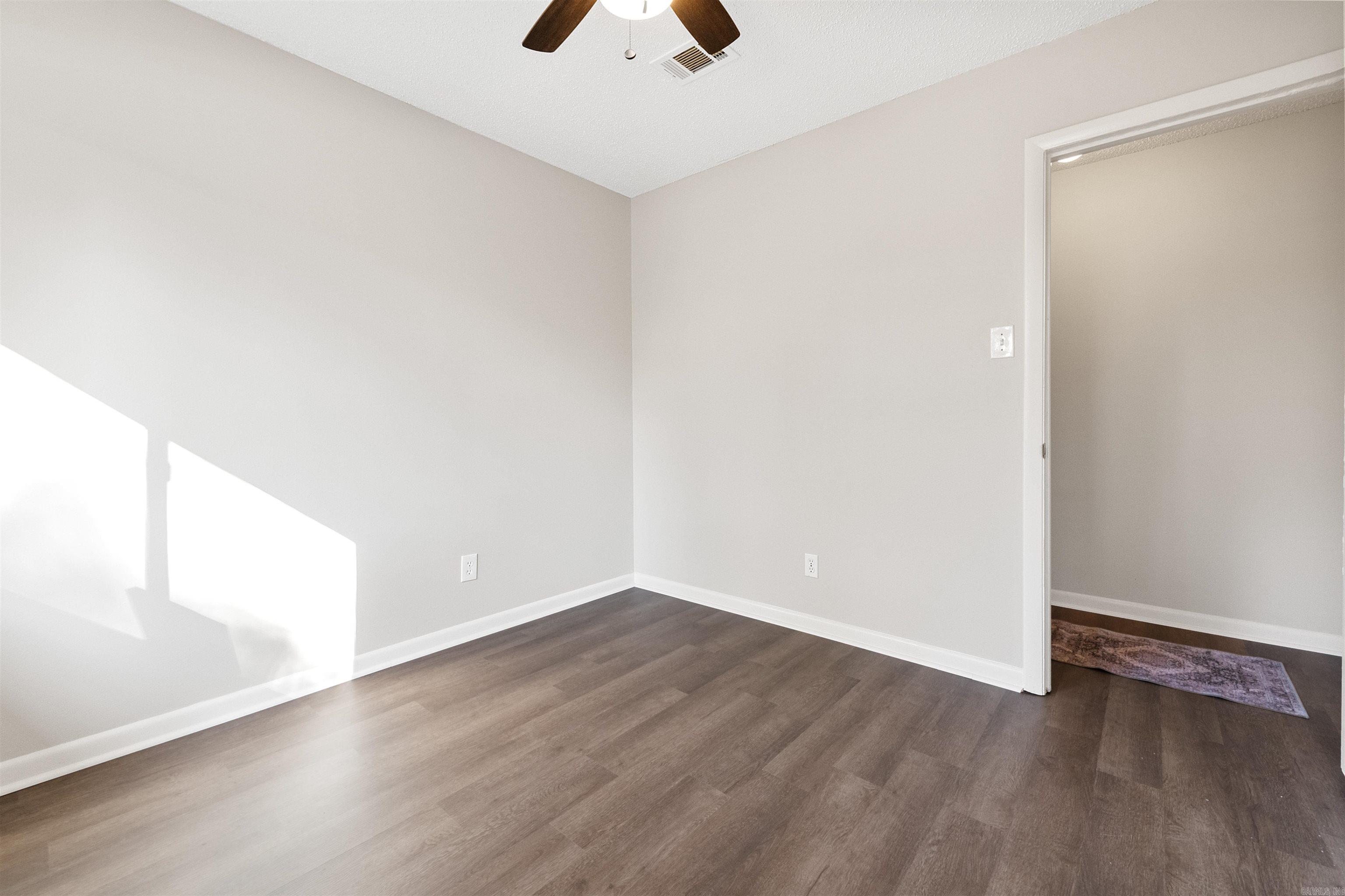 NORTH HILLS MANOR - Residential