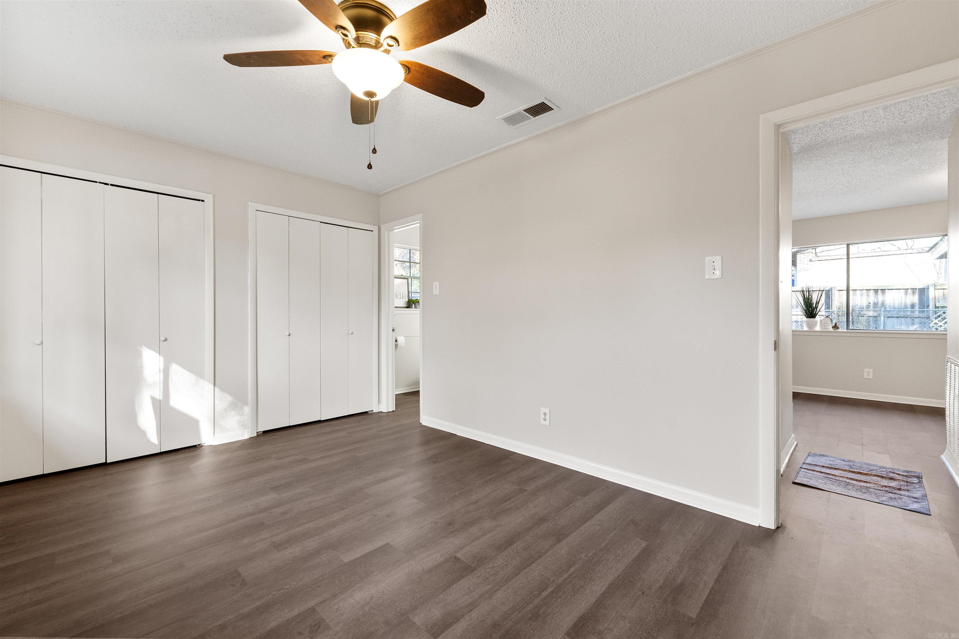 NORTH HILLS MANOR - Residential