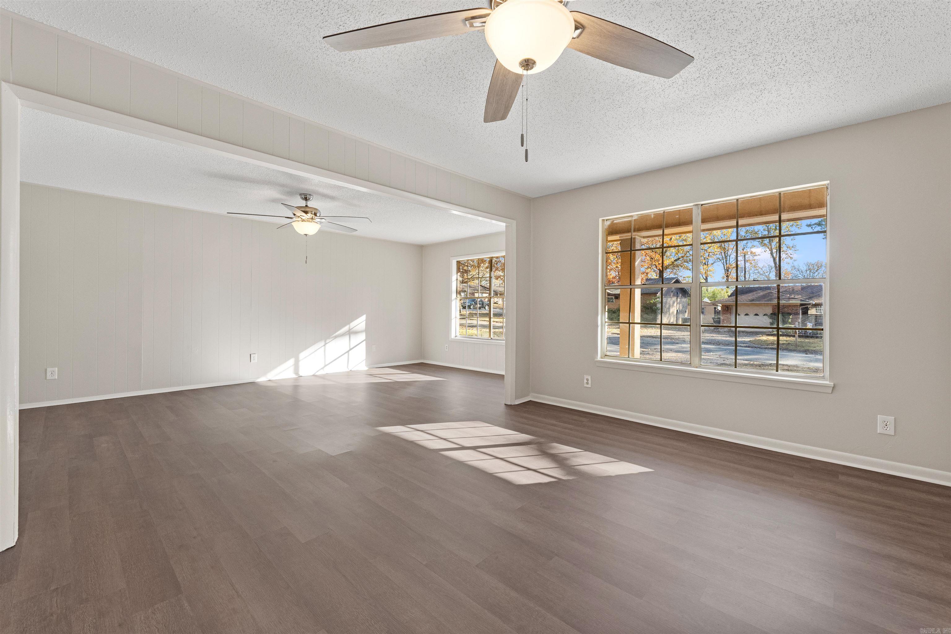 NORTH HILLS MANOR - Residential