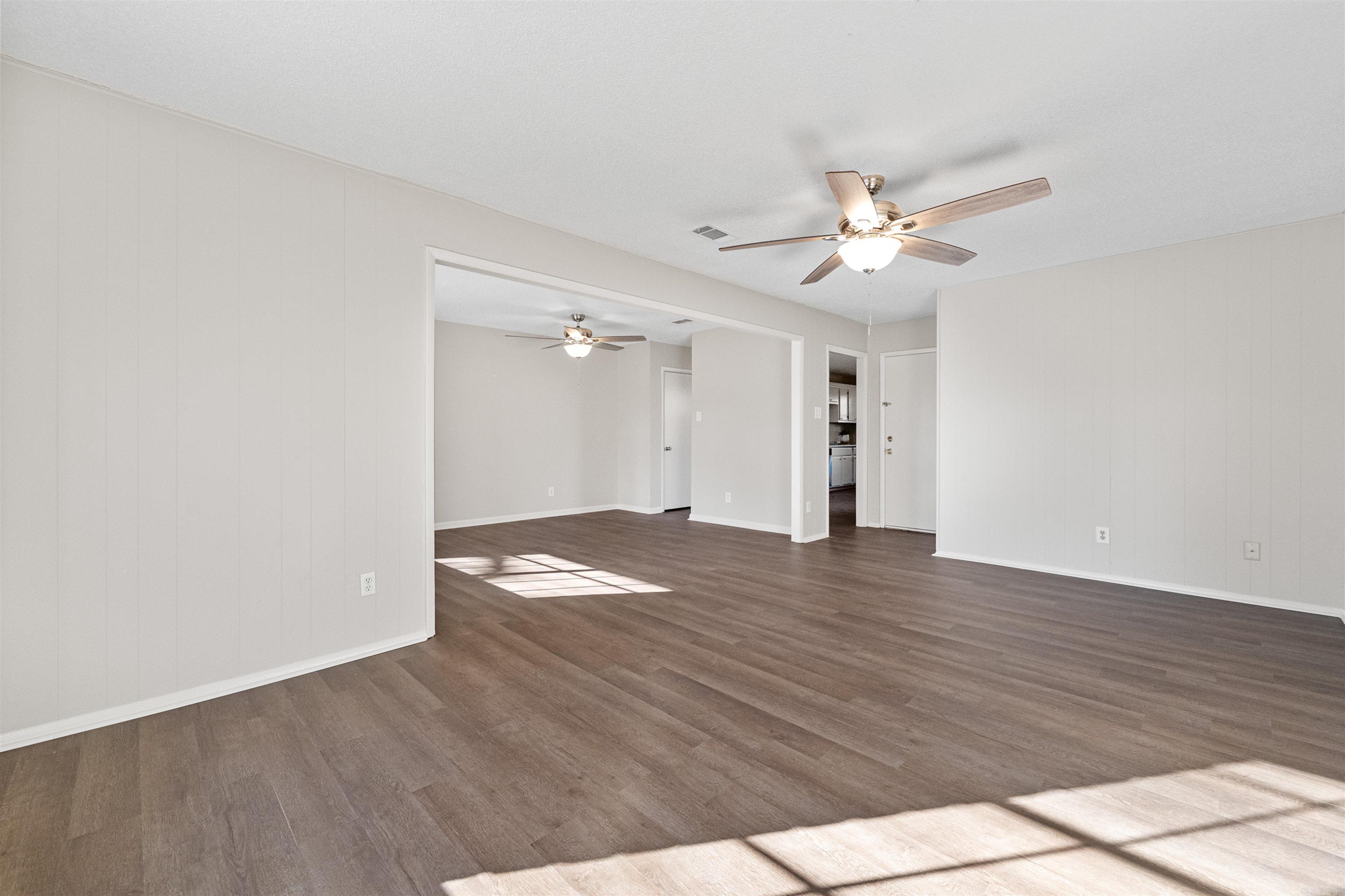 NORTH HILLS MANOR - Residential