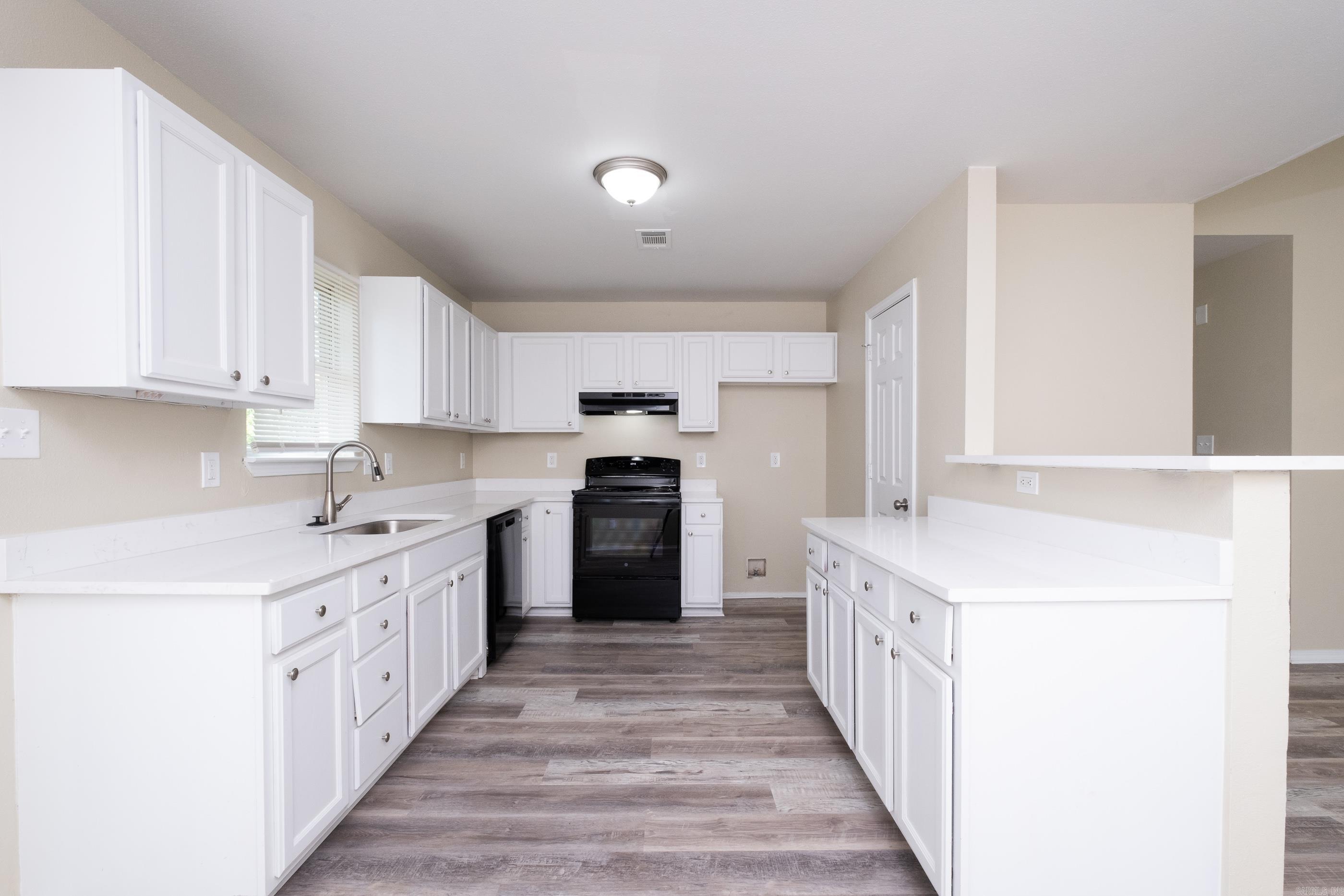 KAHN & HOLDERS ADDN - Residential