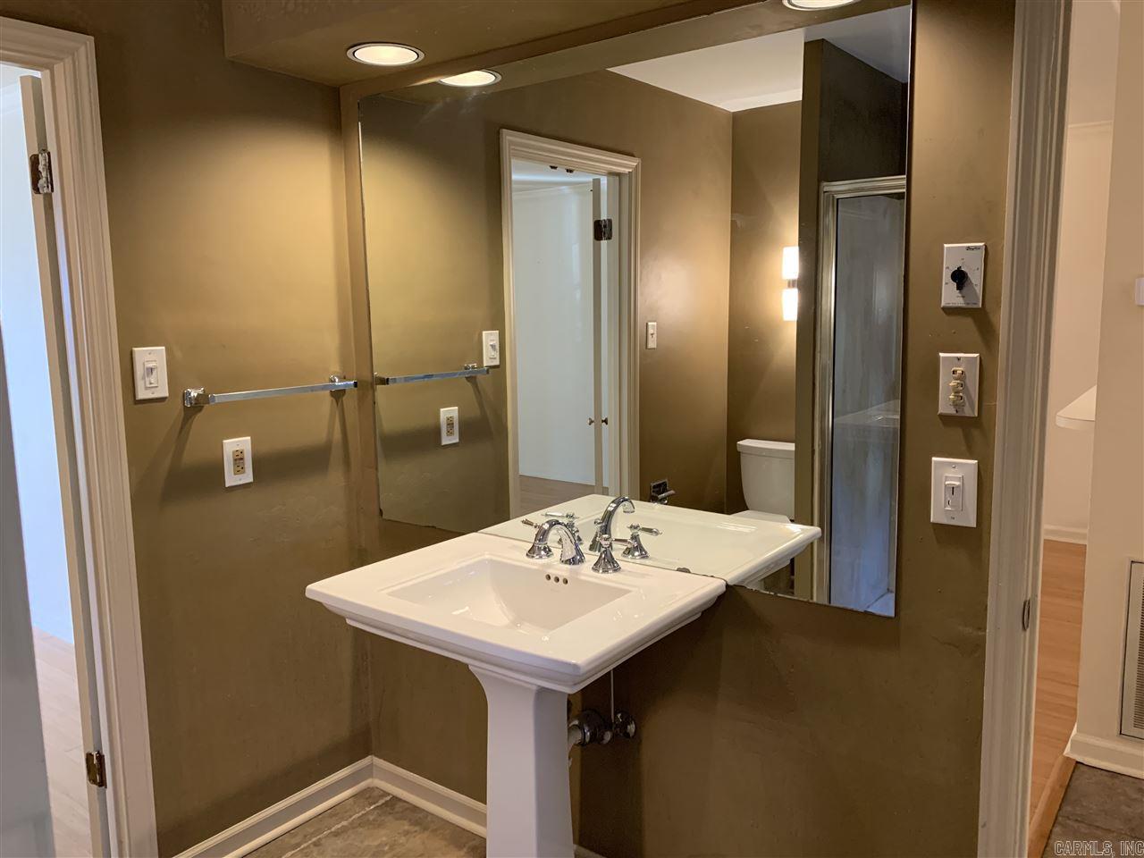 Linden Court - Residential Lease