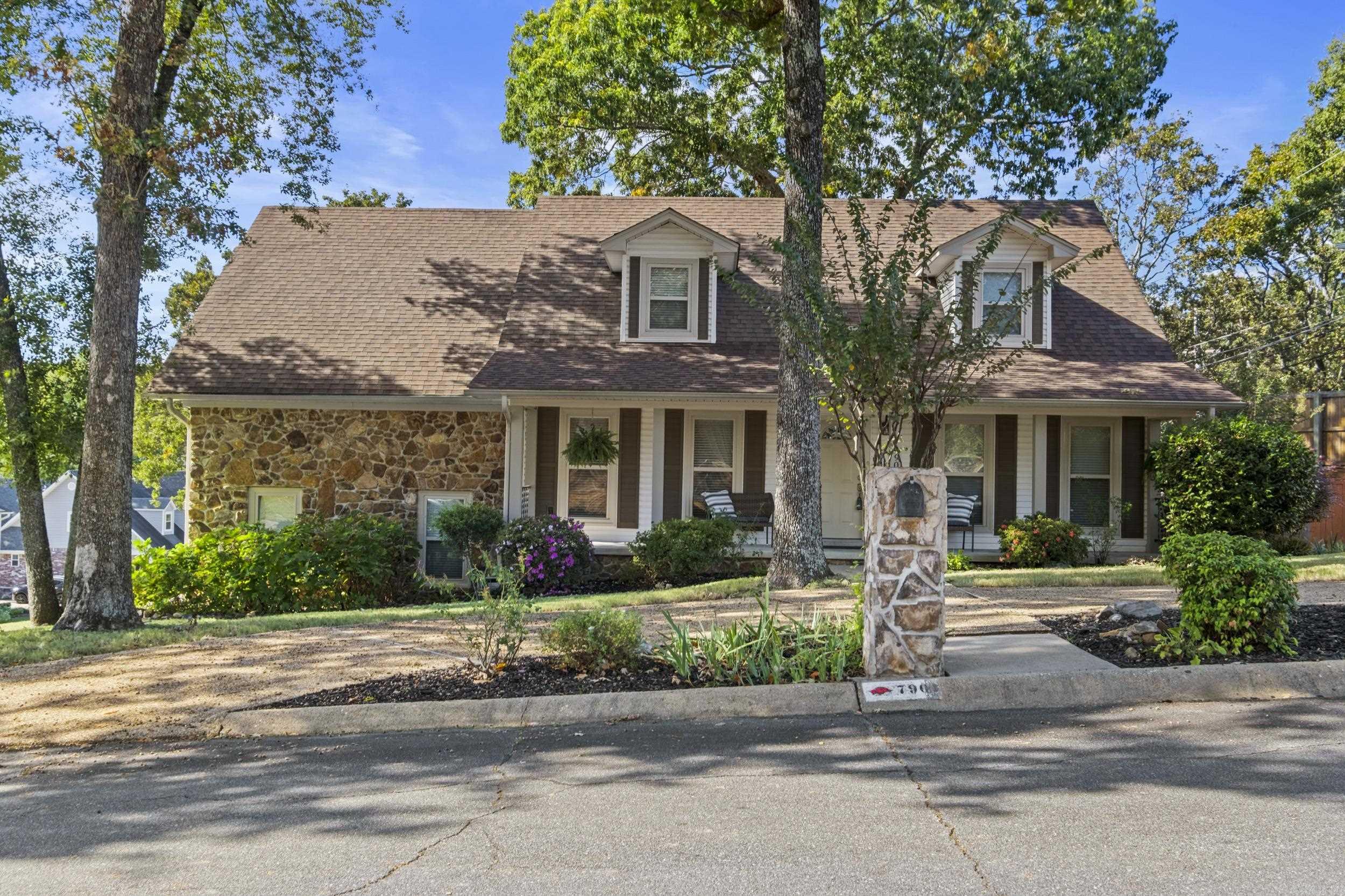 WINDSOR VALLEY ADDN - Residential