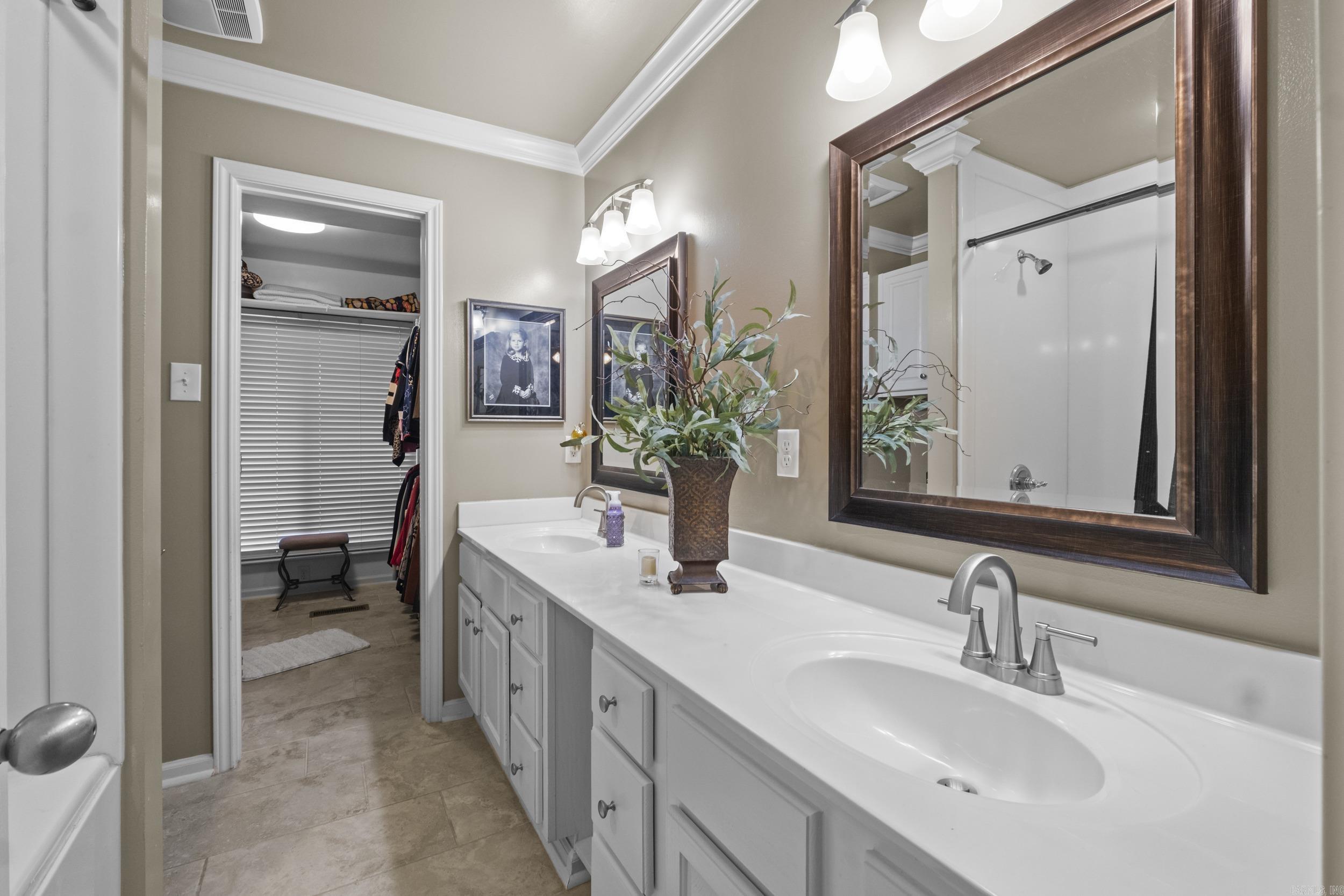 WINDSOR VALLEY ADDN - Residential