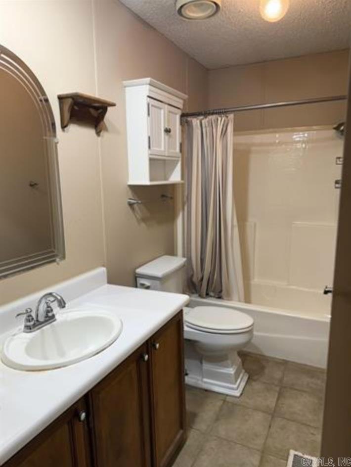 ROLLING CREEK - Residential