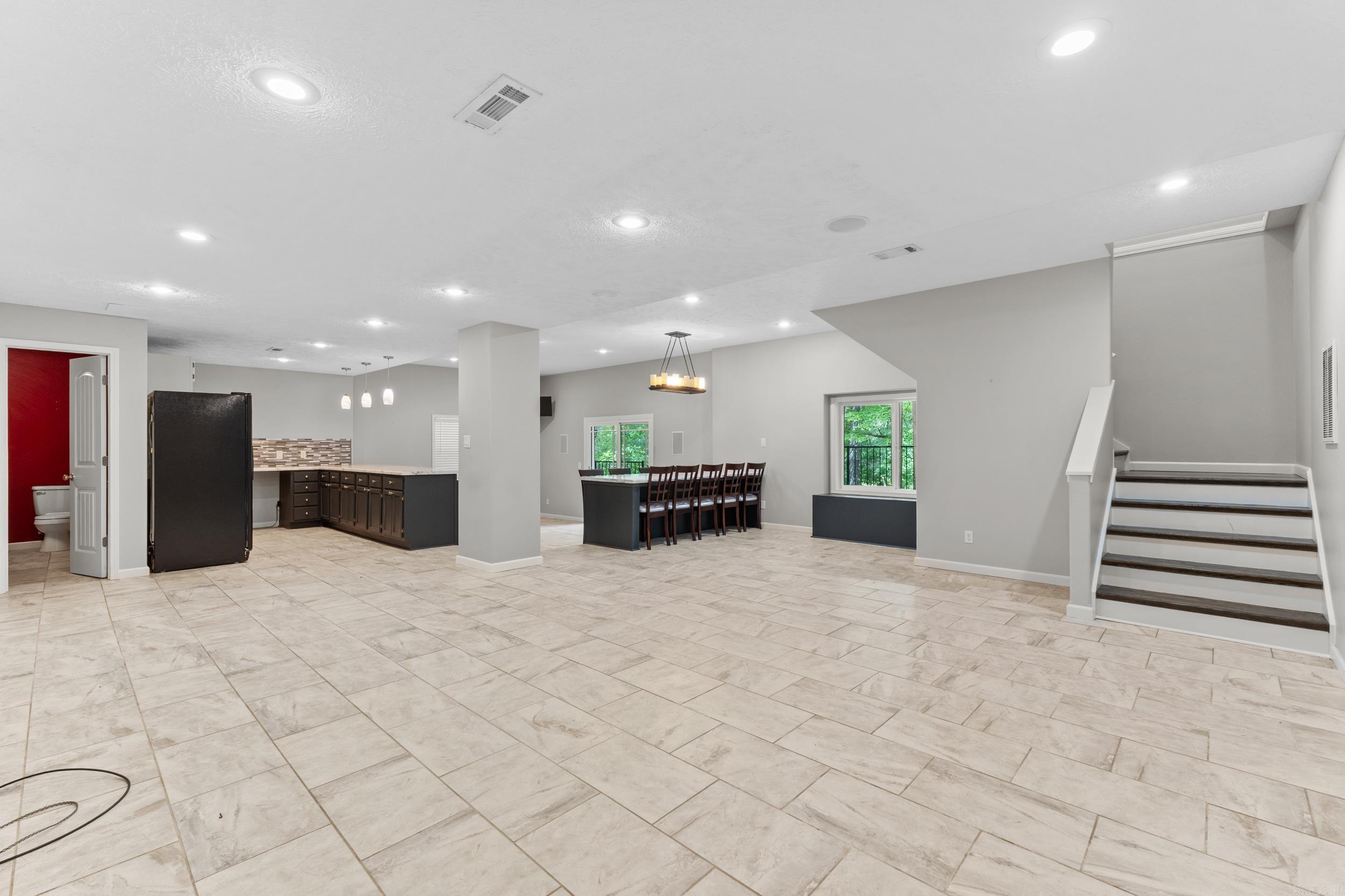 PEBBLE CREEK - Residential