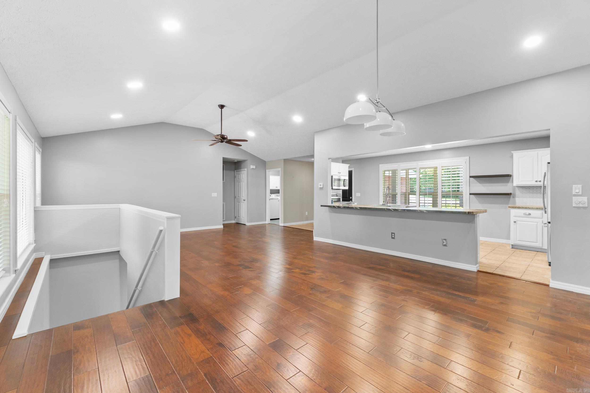 PEBBLE CREEK - Residential
