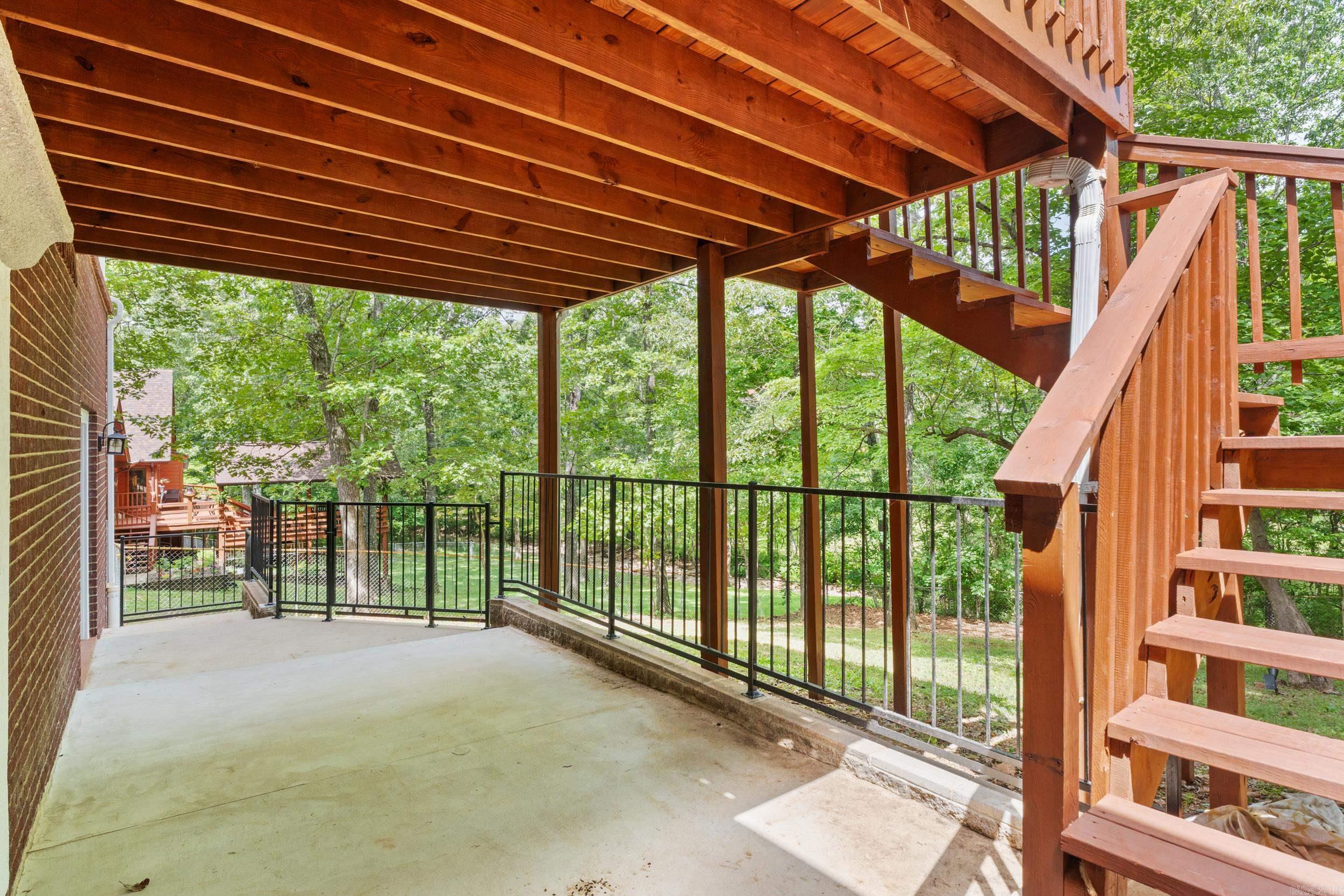 PEBBLE CREEK - Residential