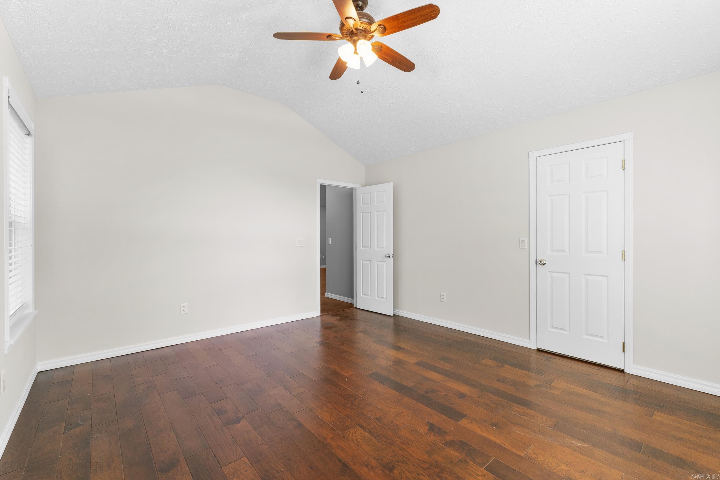 PEBBLE CREEK - Residential