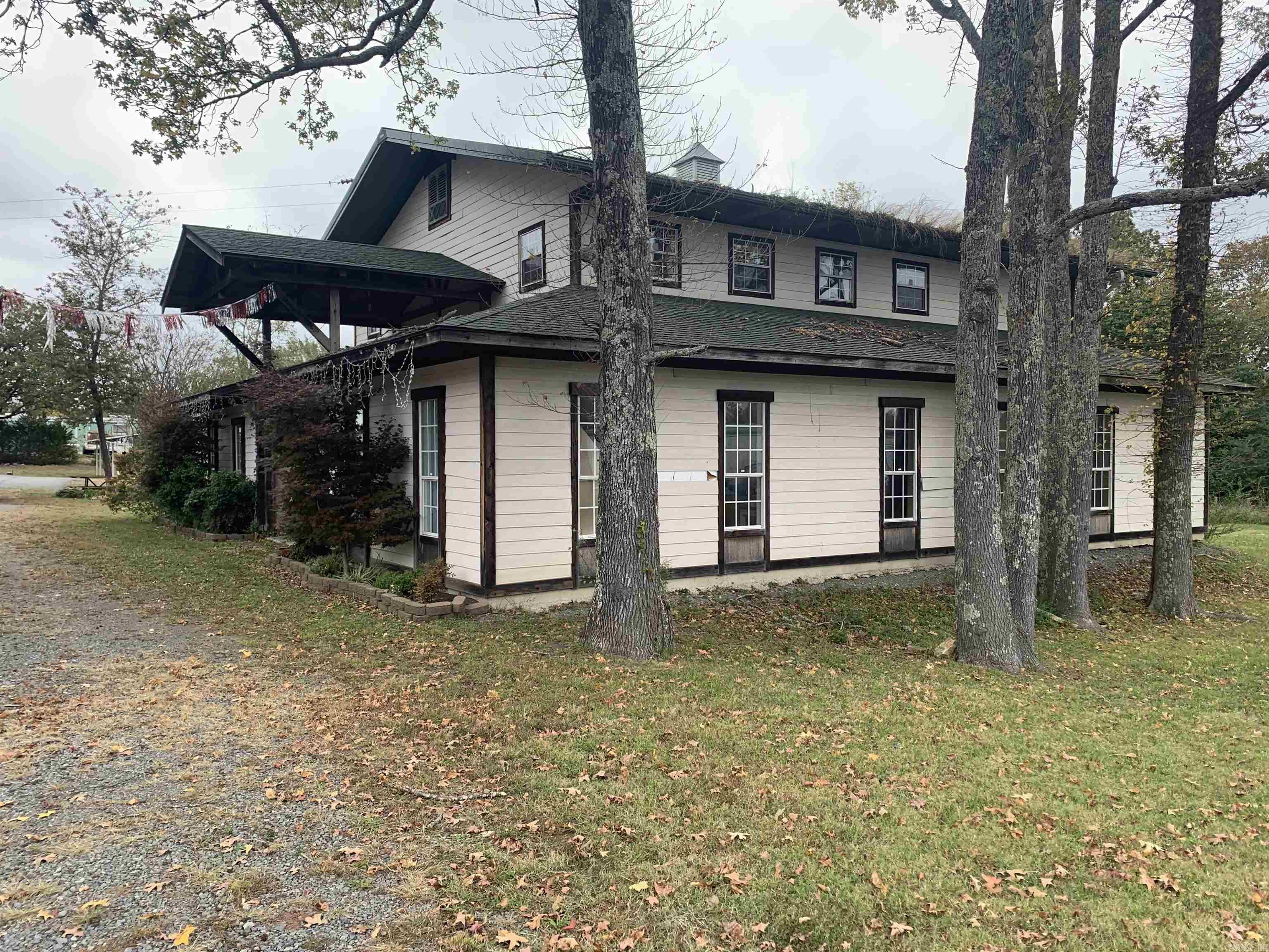 Metes & Bounds - Commercial Sale