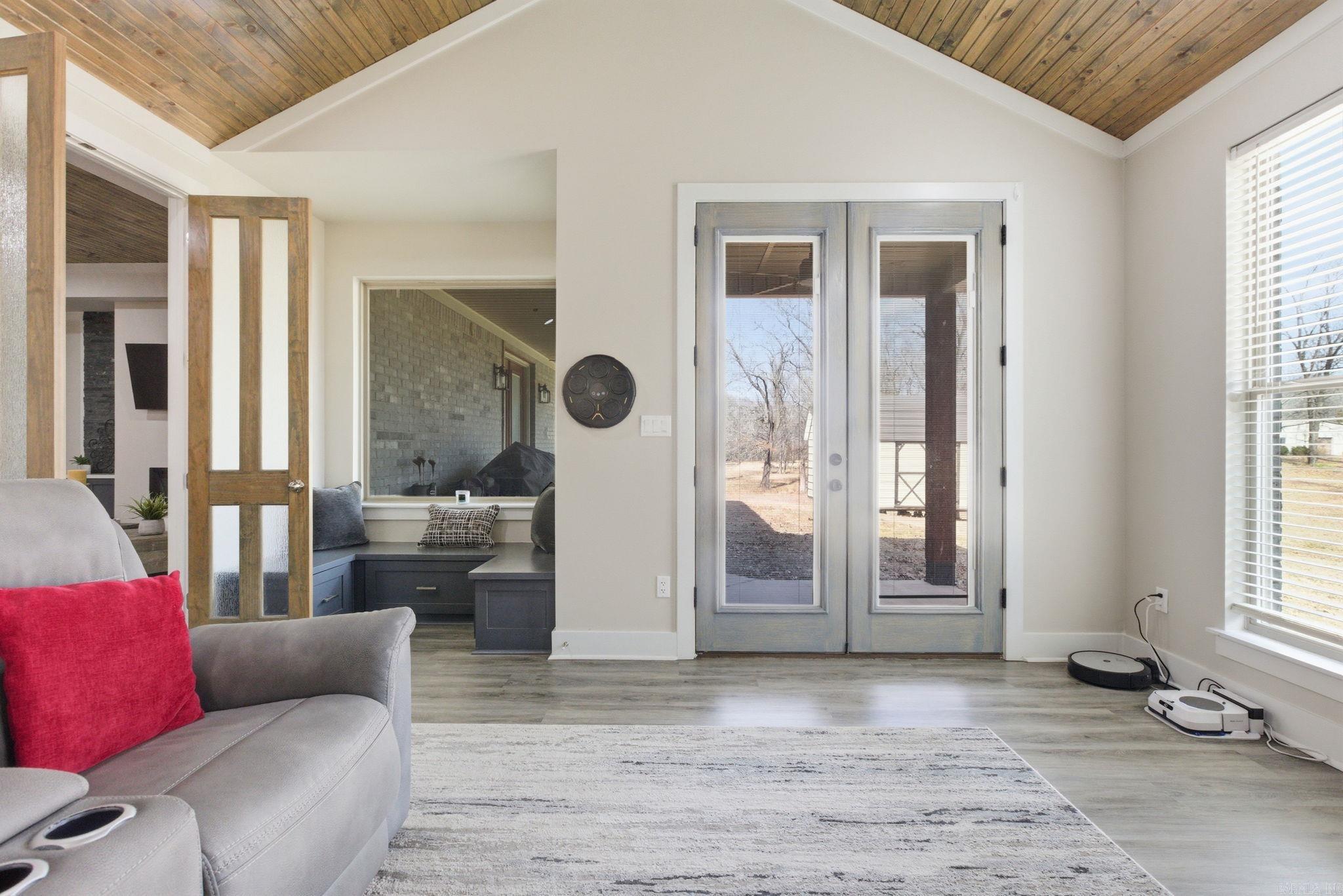 Metes & Bounds - Residential