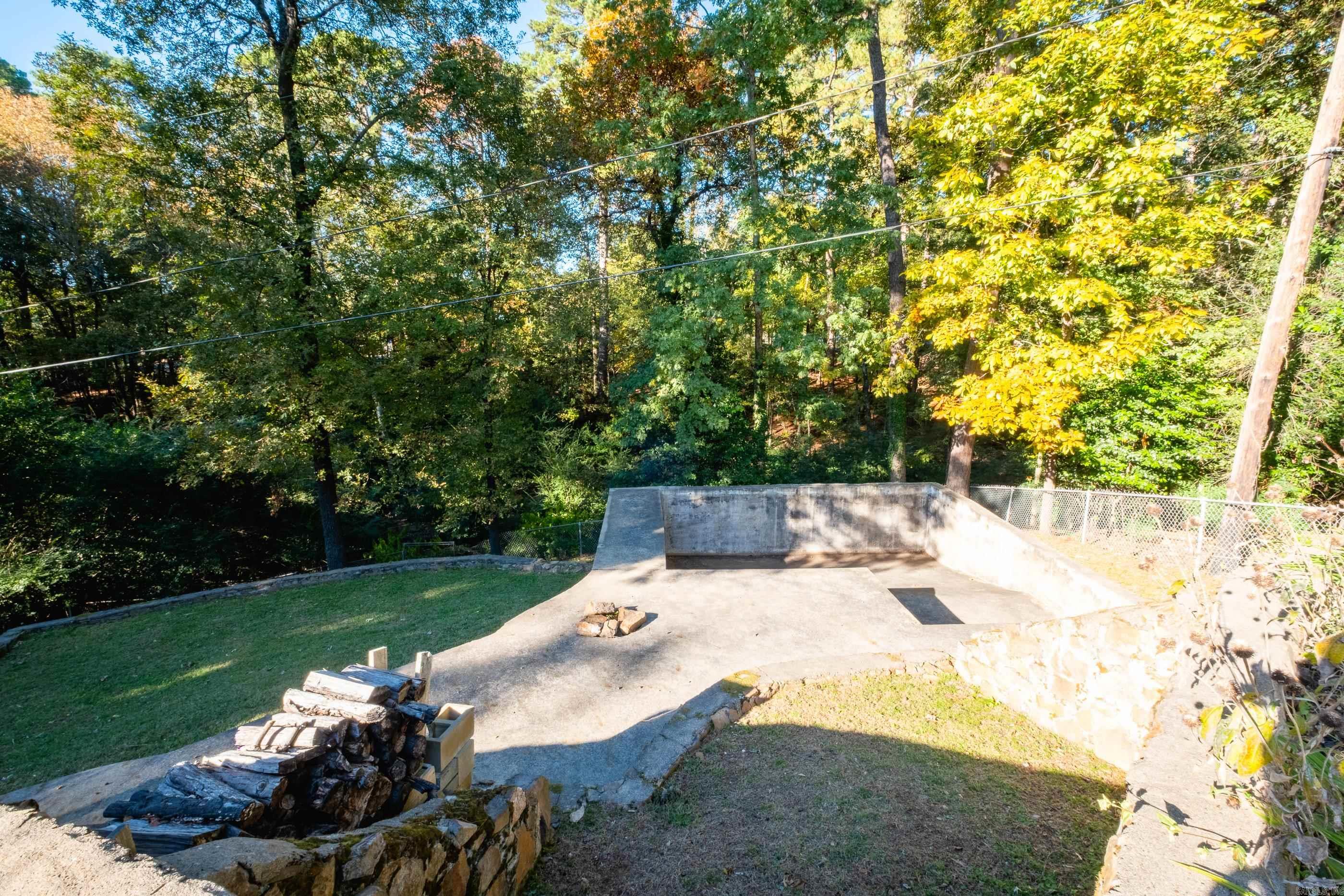 HOLLYWOOD - Residential