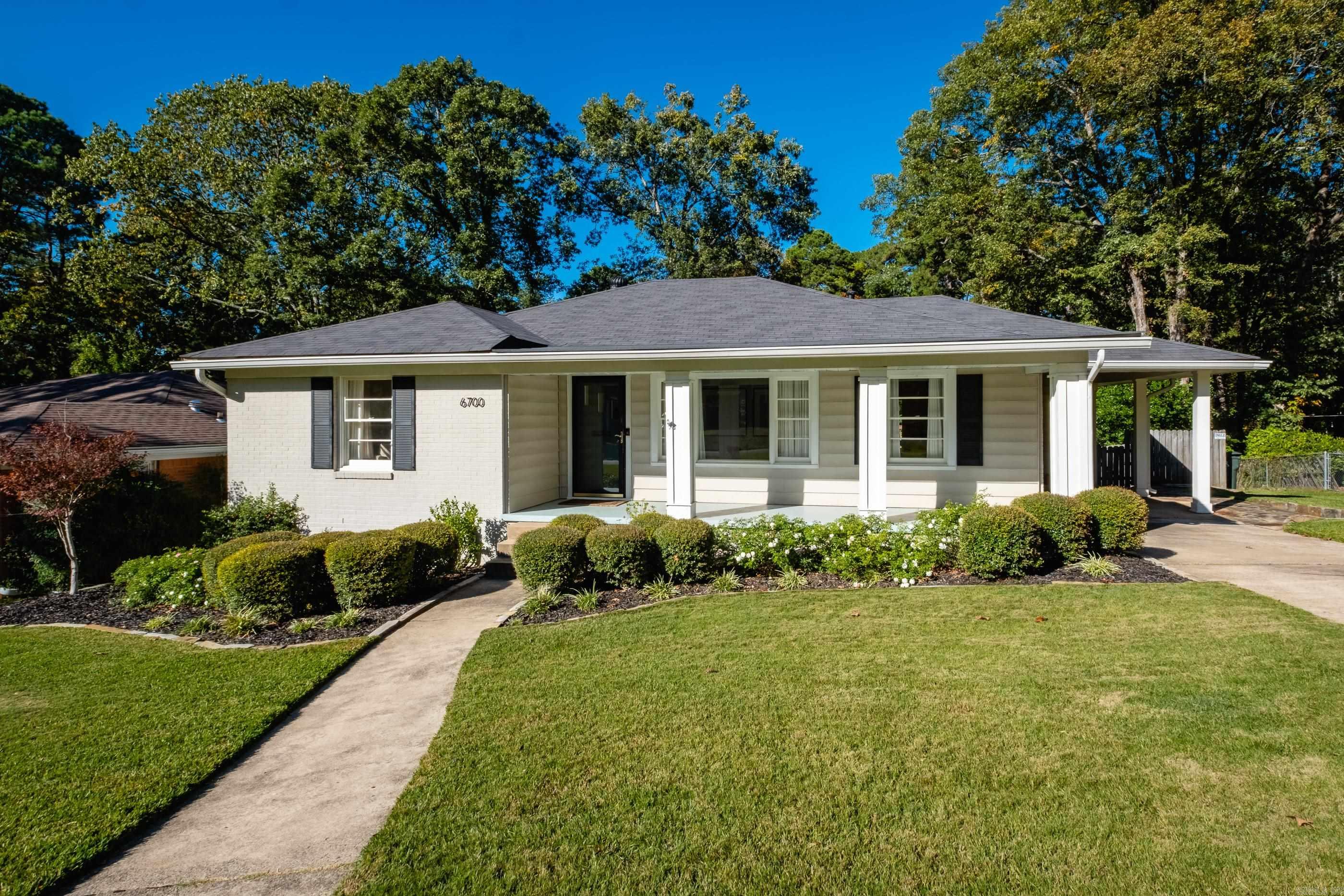 HOLLYWOOD - Residential