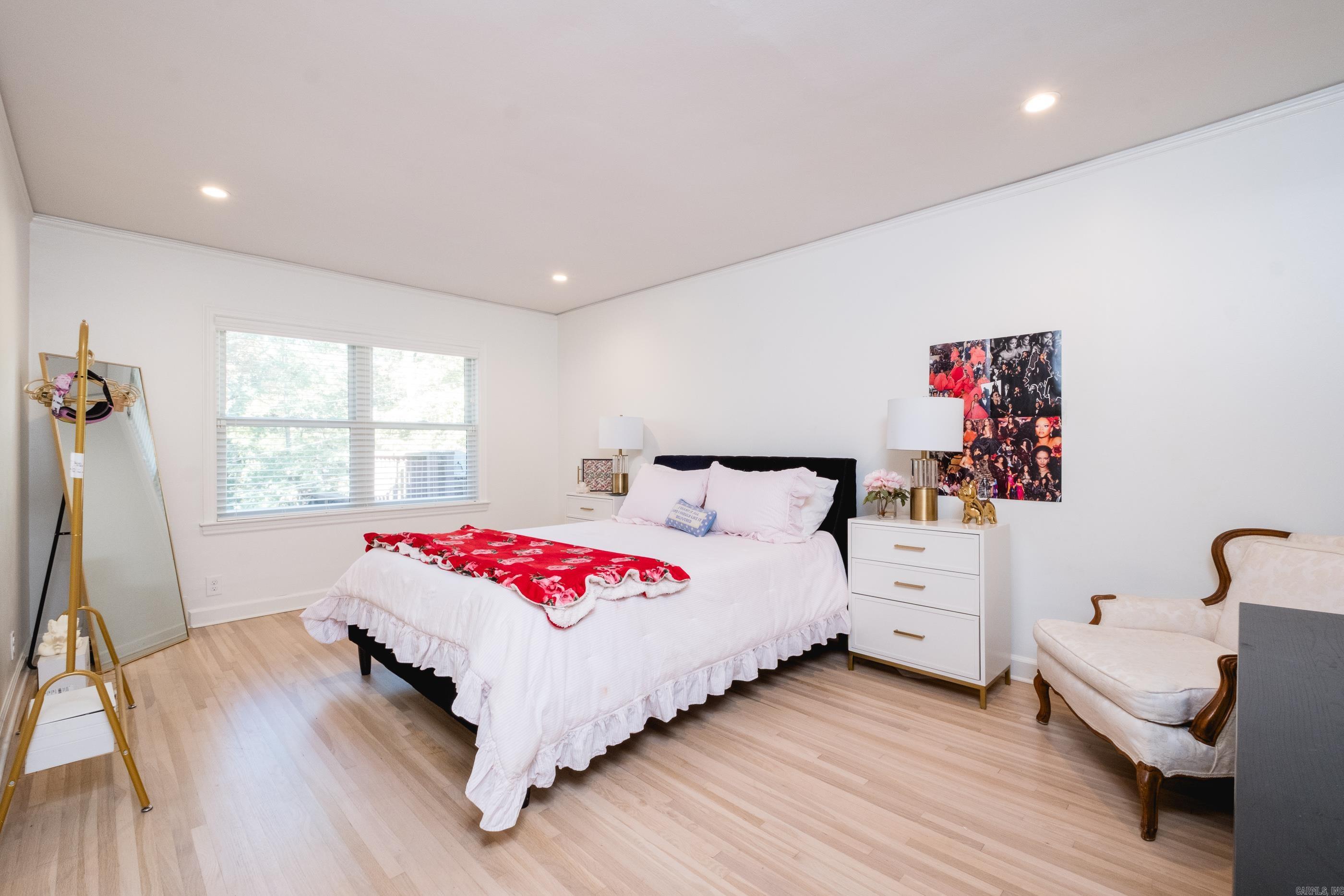 HOLLYWOOD - Residential